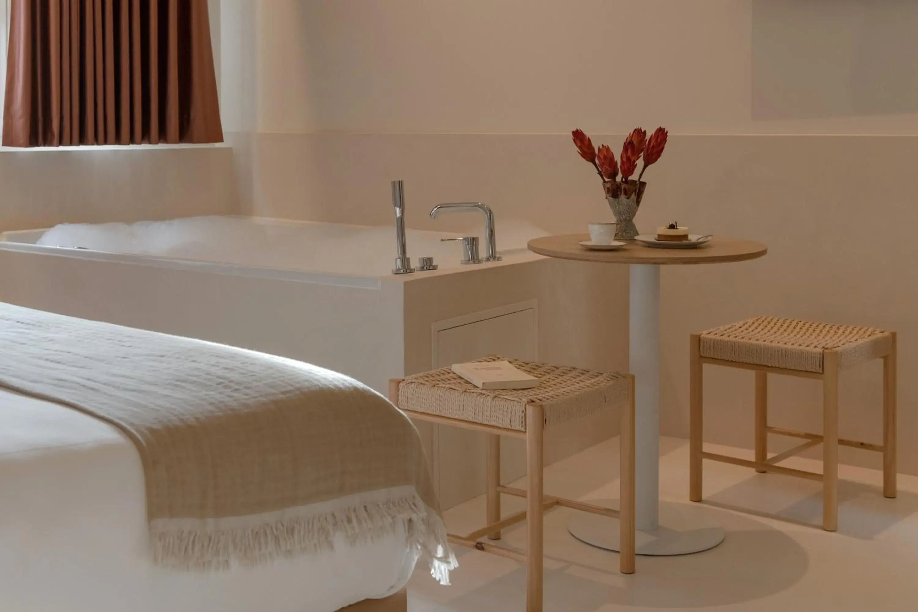 Suite Executive Satin in MiHotel Le Gourguillon Suite Executive Satin in MiHotel Le Gourguillon