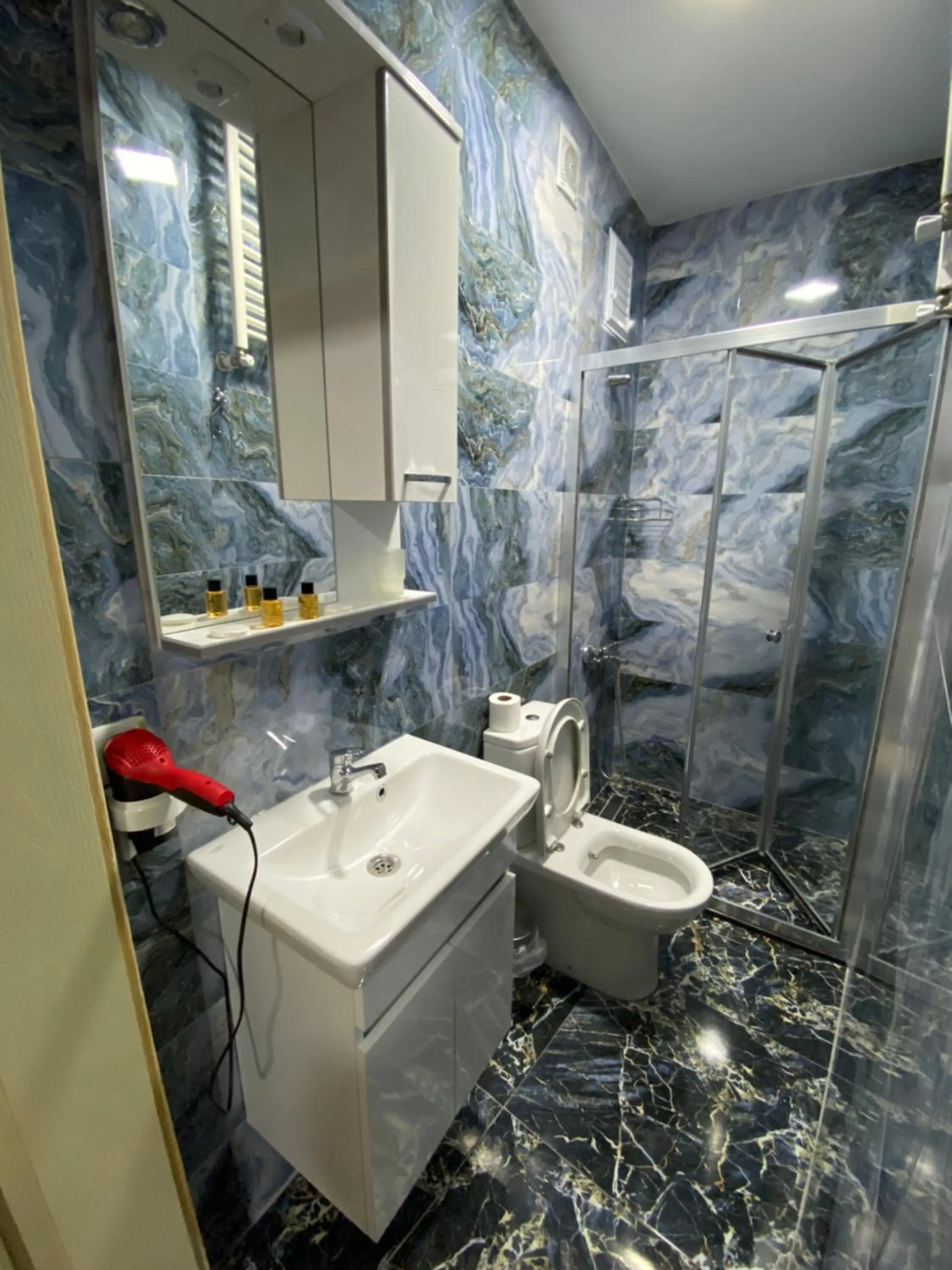 Bathroom in Masal Hotel