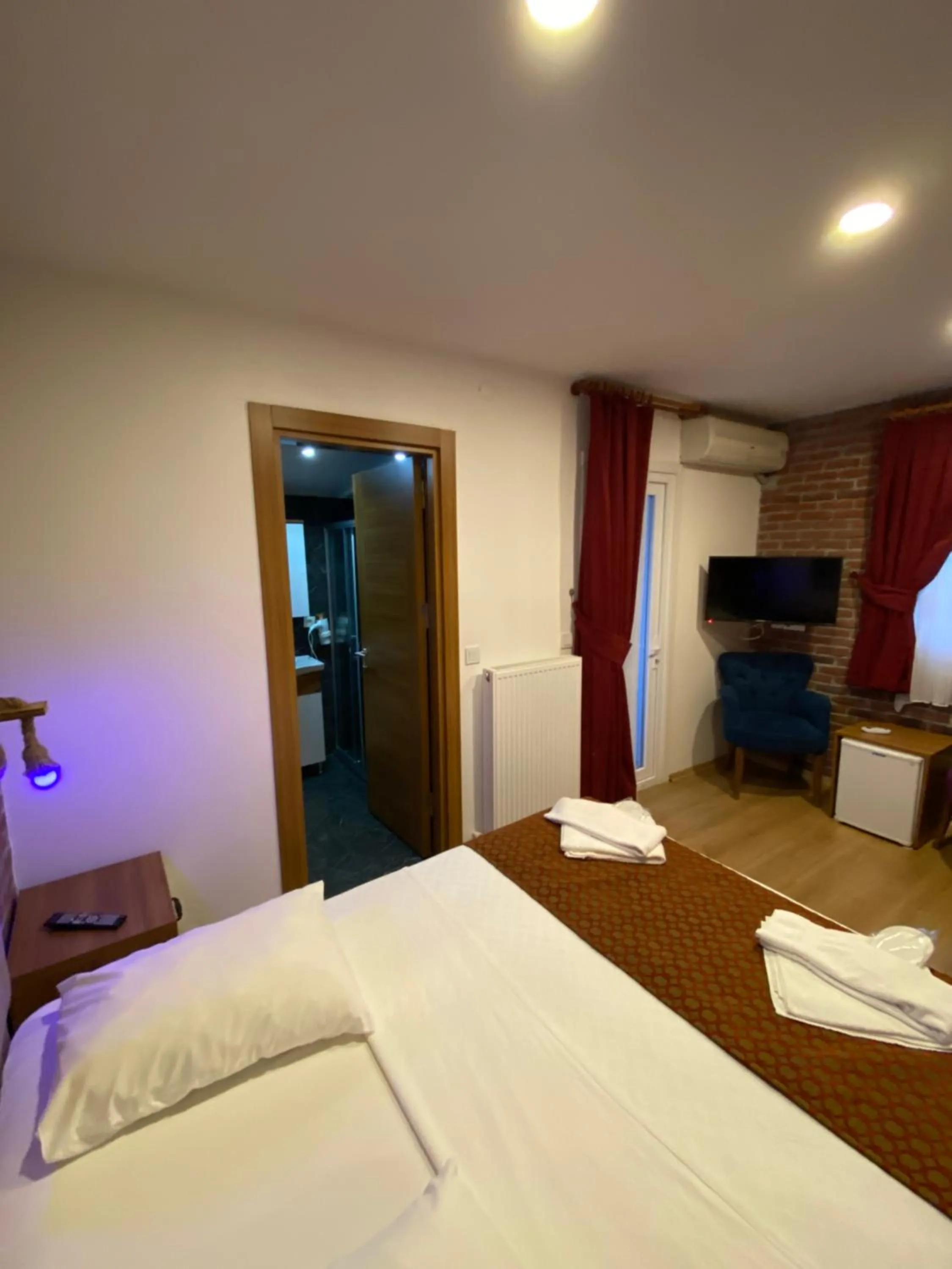 Sea view, Bed in Masal Hotel