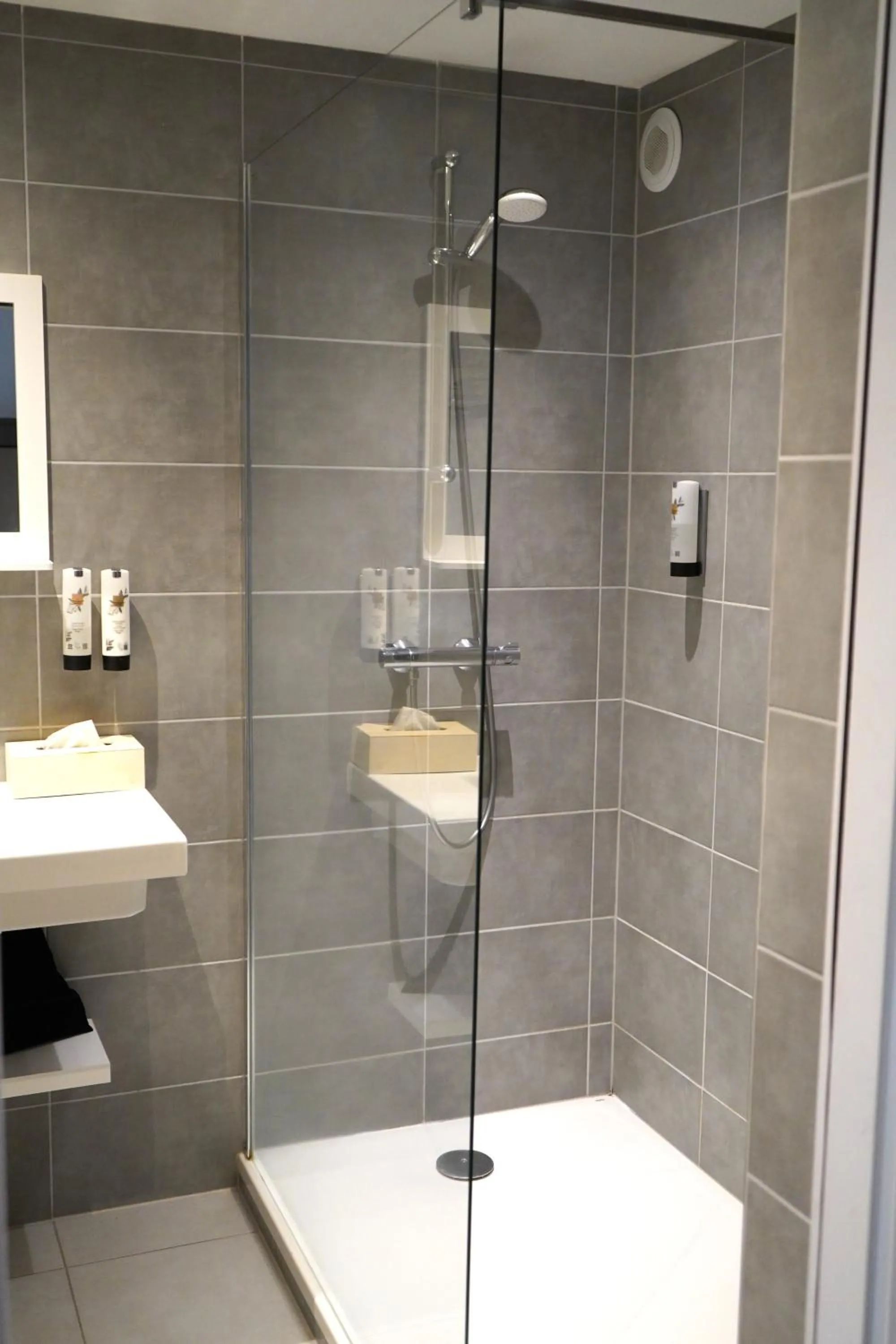 Bathroom in Maison Jenny Hotel Restaurant & Spa