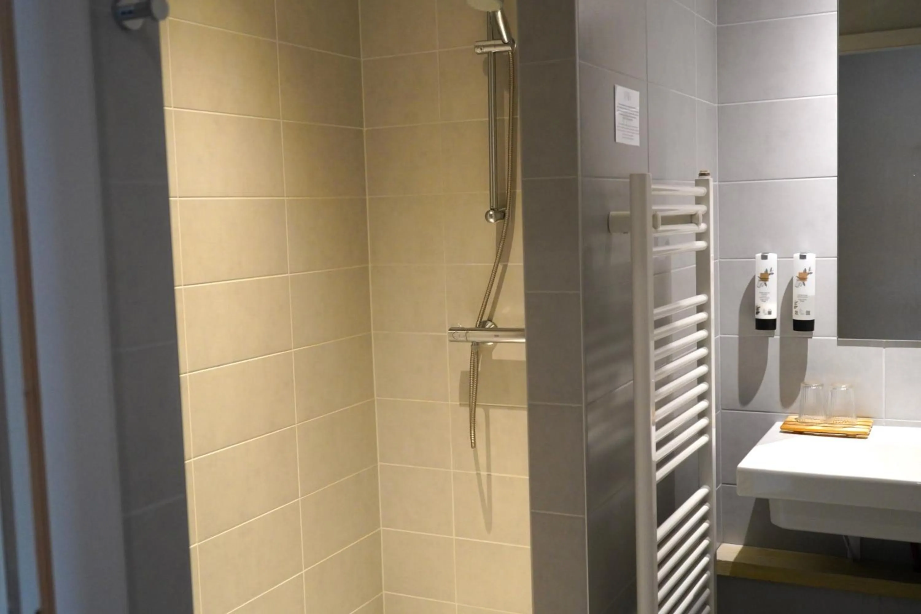 Bathroom in Maison Jenny Hotel Restaurant & Spa