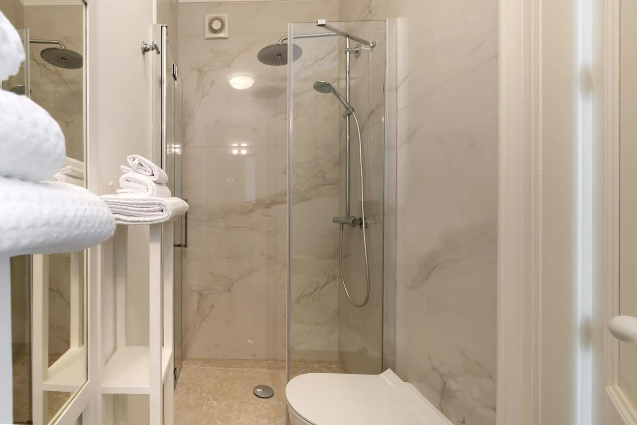 Shower in Relais Carlo Alberto