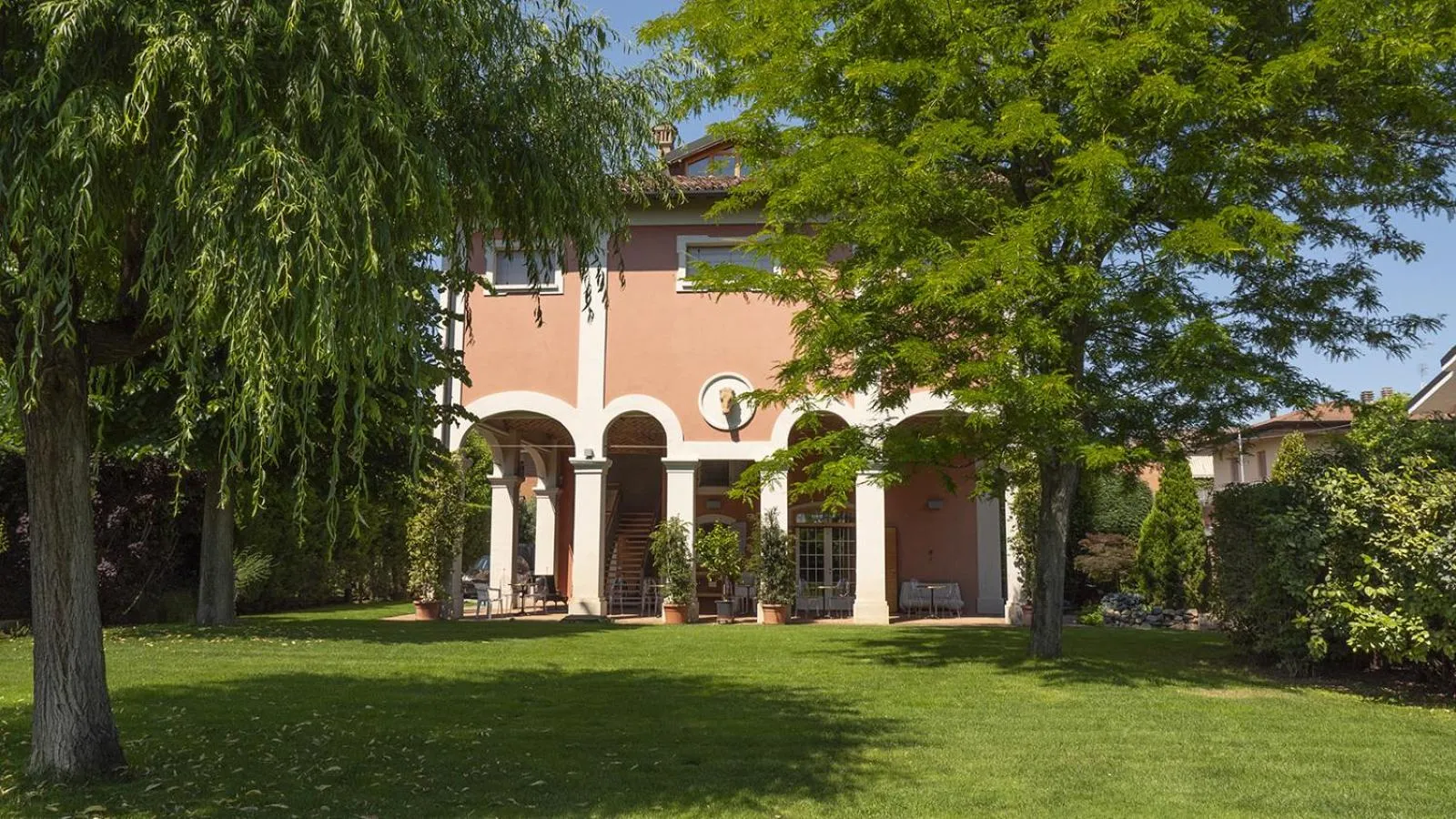 Property building in Villa Matildis