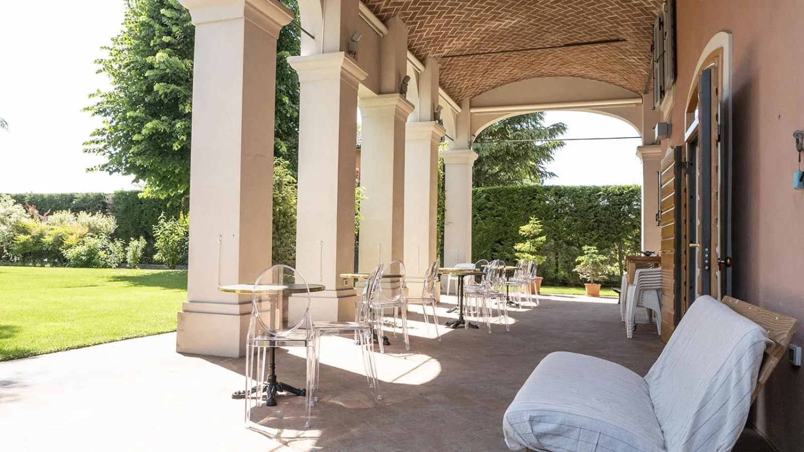 Facade/entrance in Villa Matildis