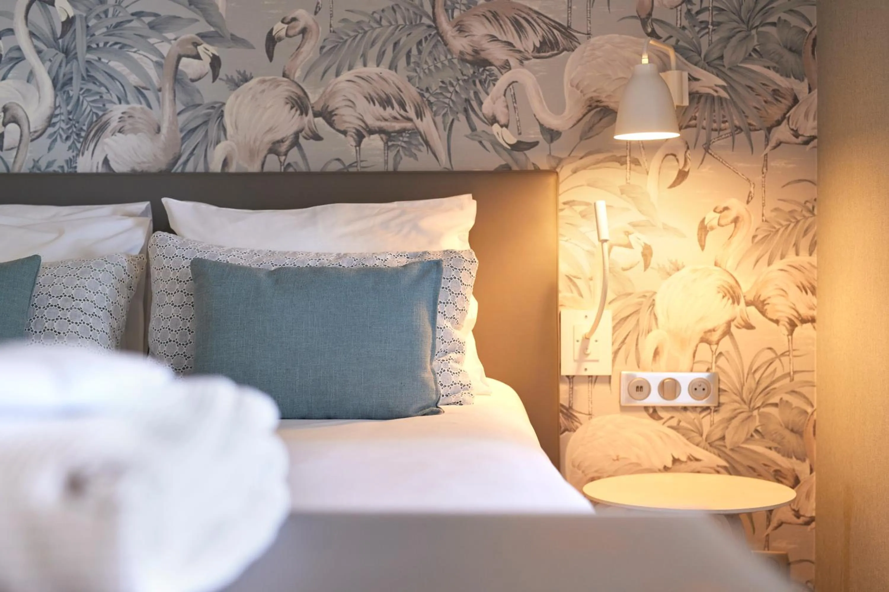 Bedroom, Bed in Van der Valk Hotel Saint-Aygulf