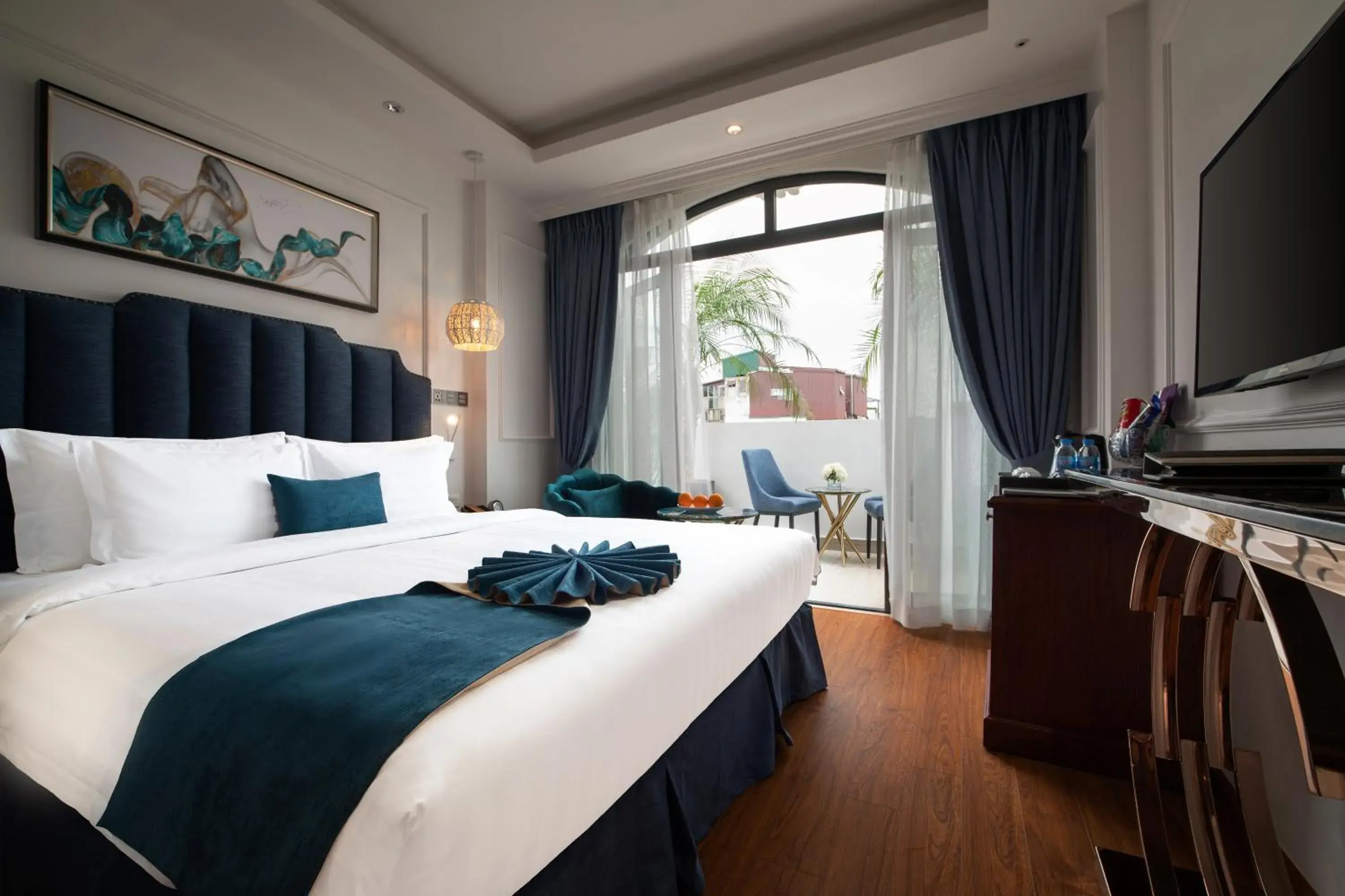 Queen Room in Hanoi Fiesta Central Hotel and Spa Queen Room in Hanoi Fiesta Central Hotel and Spa