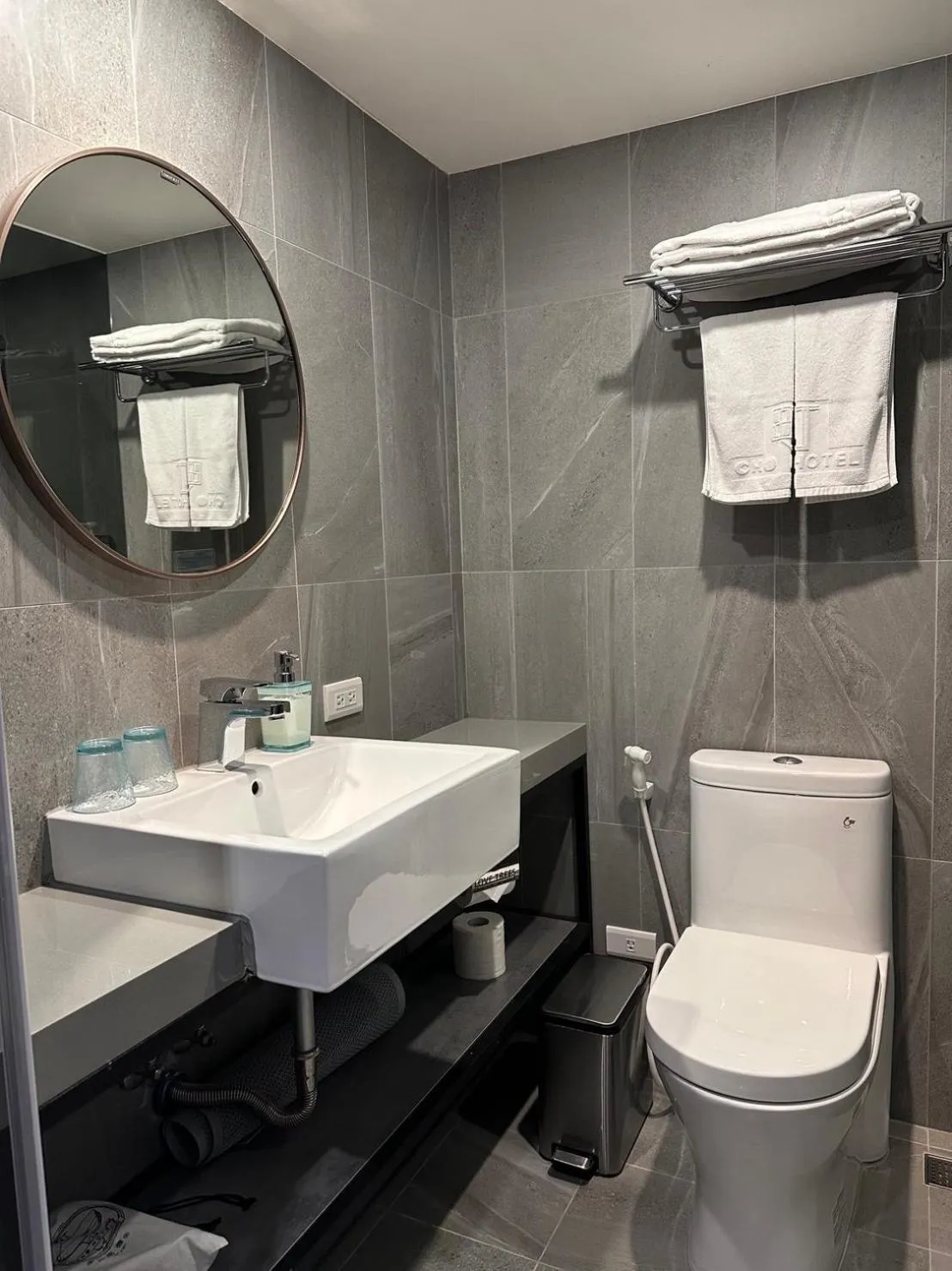 Toilet in Cho Hotel 3