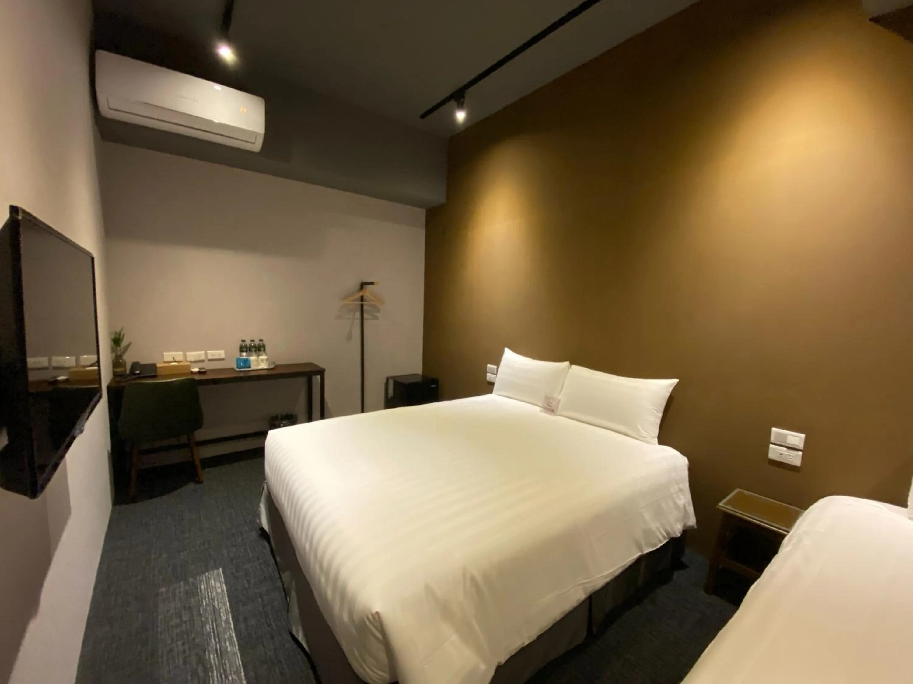 Bed in Cho Hotel 3