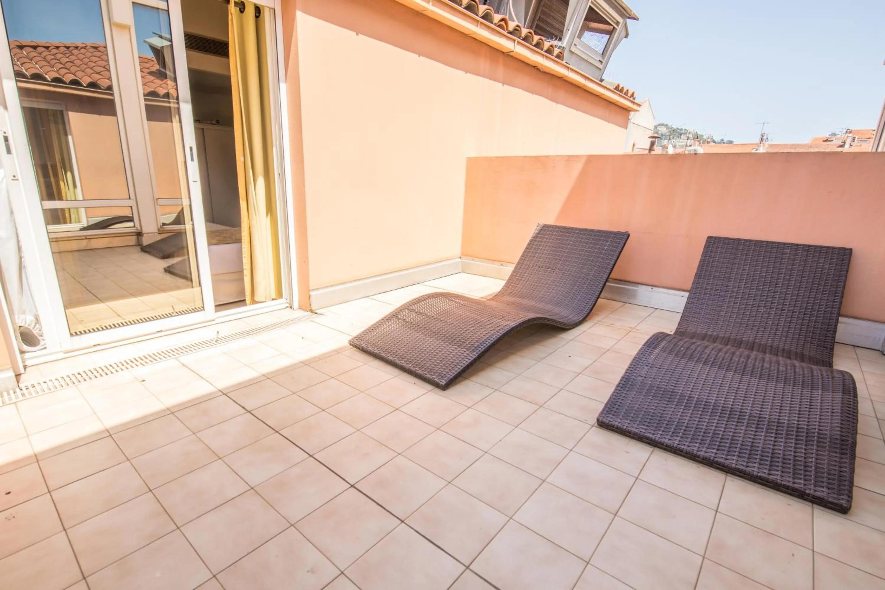 Patio in Cannes Croisette Prestige Apart'hotel