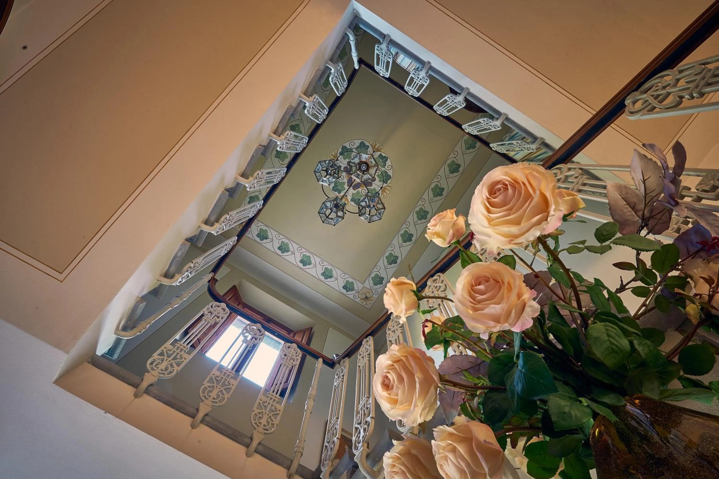 Communal lounge/ TV room in Villa Sestilia Guest House