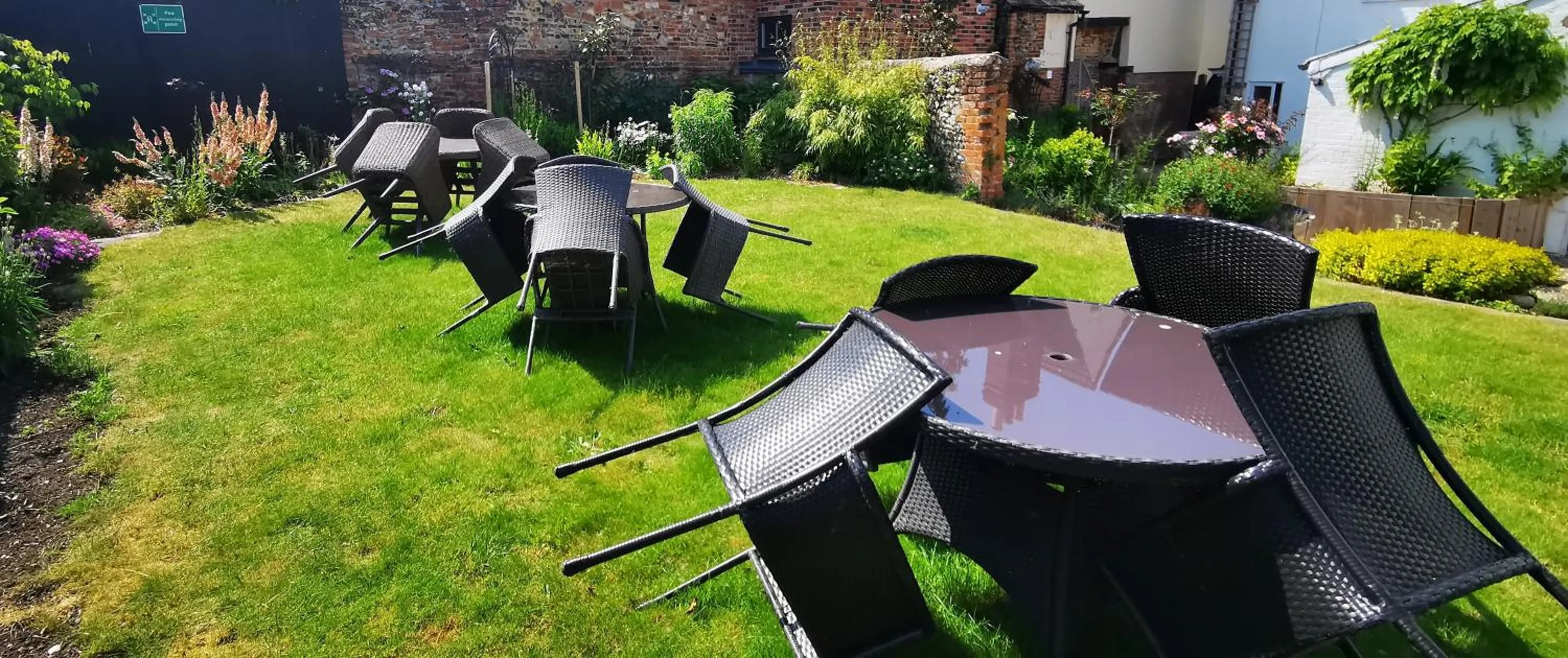 Garden in The Abbey Hotel & Apartments