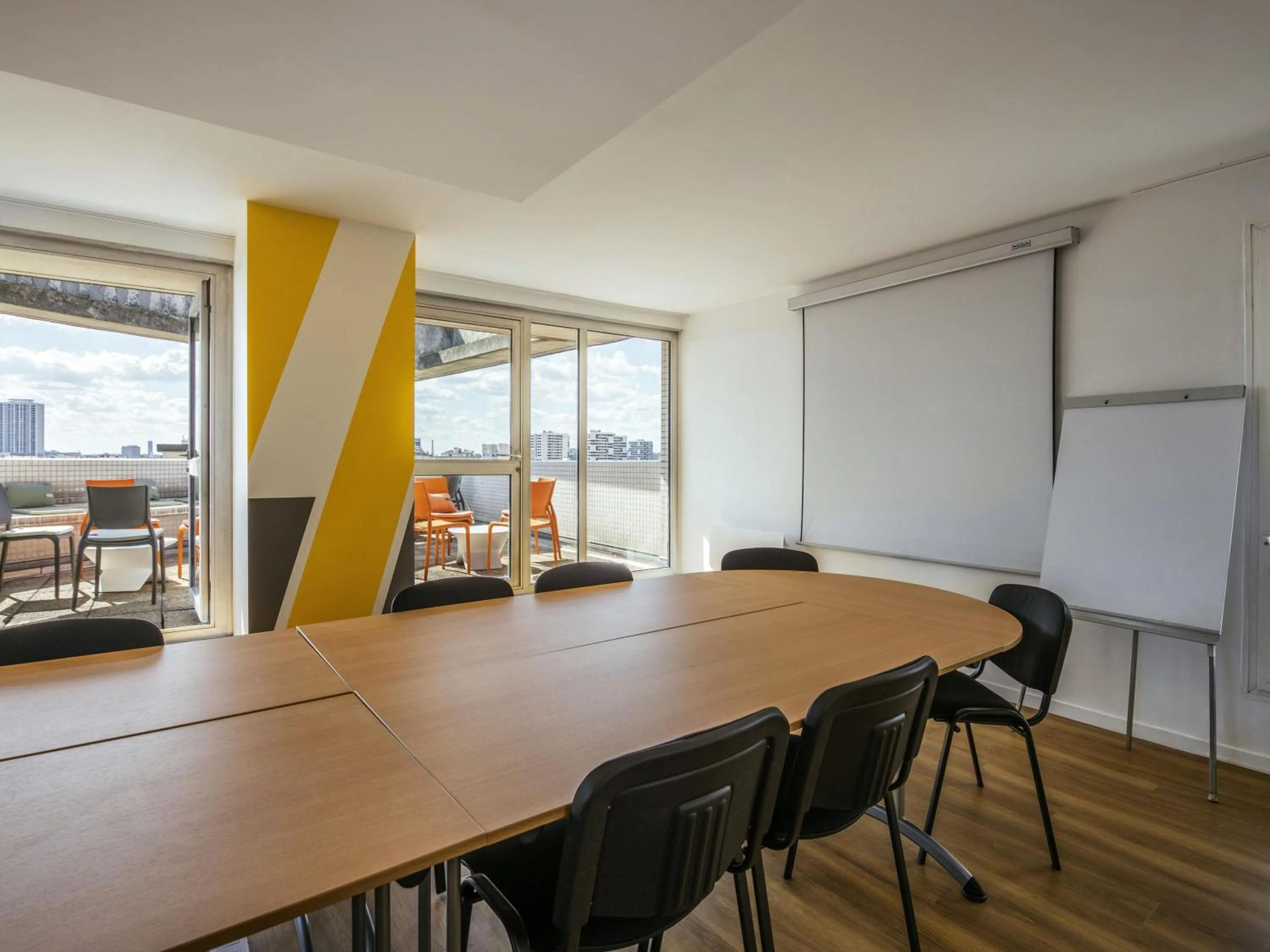 Meeting/conference room in Aparthotel Adagio Access Paris La Villette