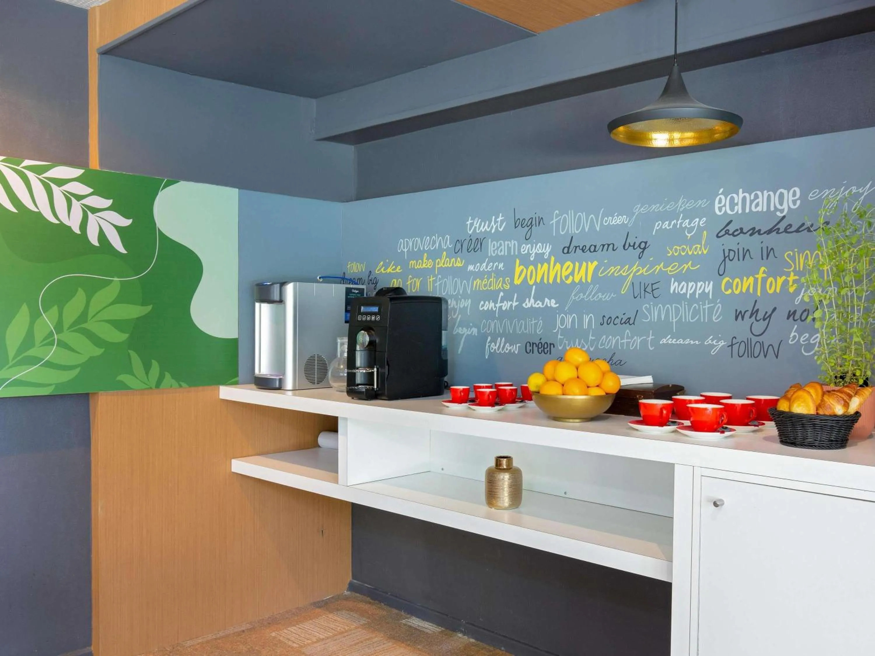 Other in ibis Salon de Provence