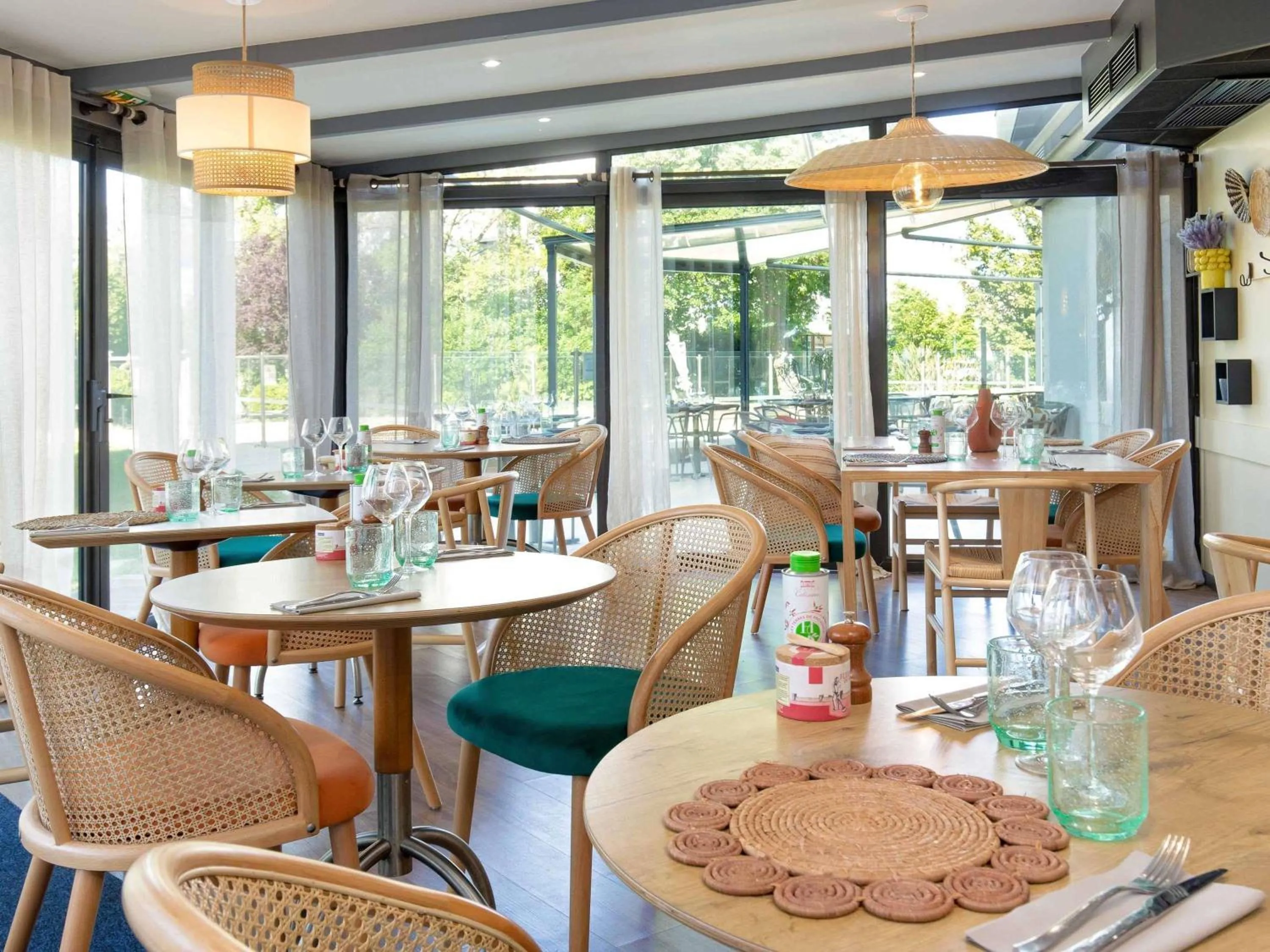 Restaurant/places to eat in ibis Salon de Provence