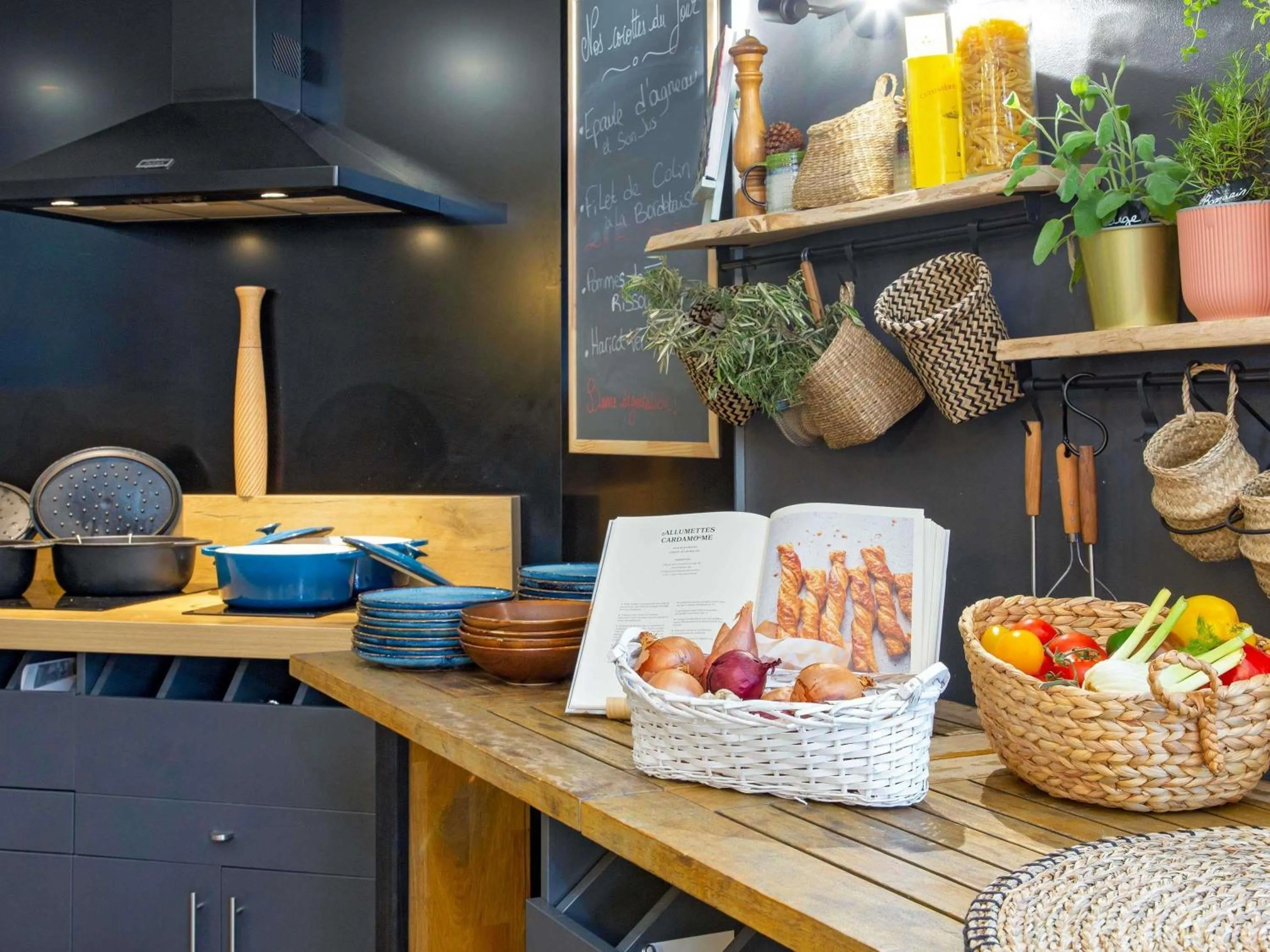 Property building in ibis Salon de Provence