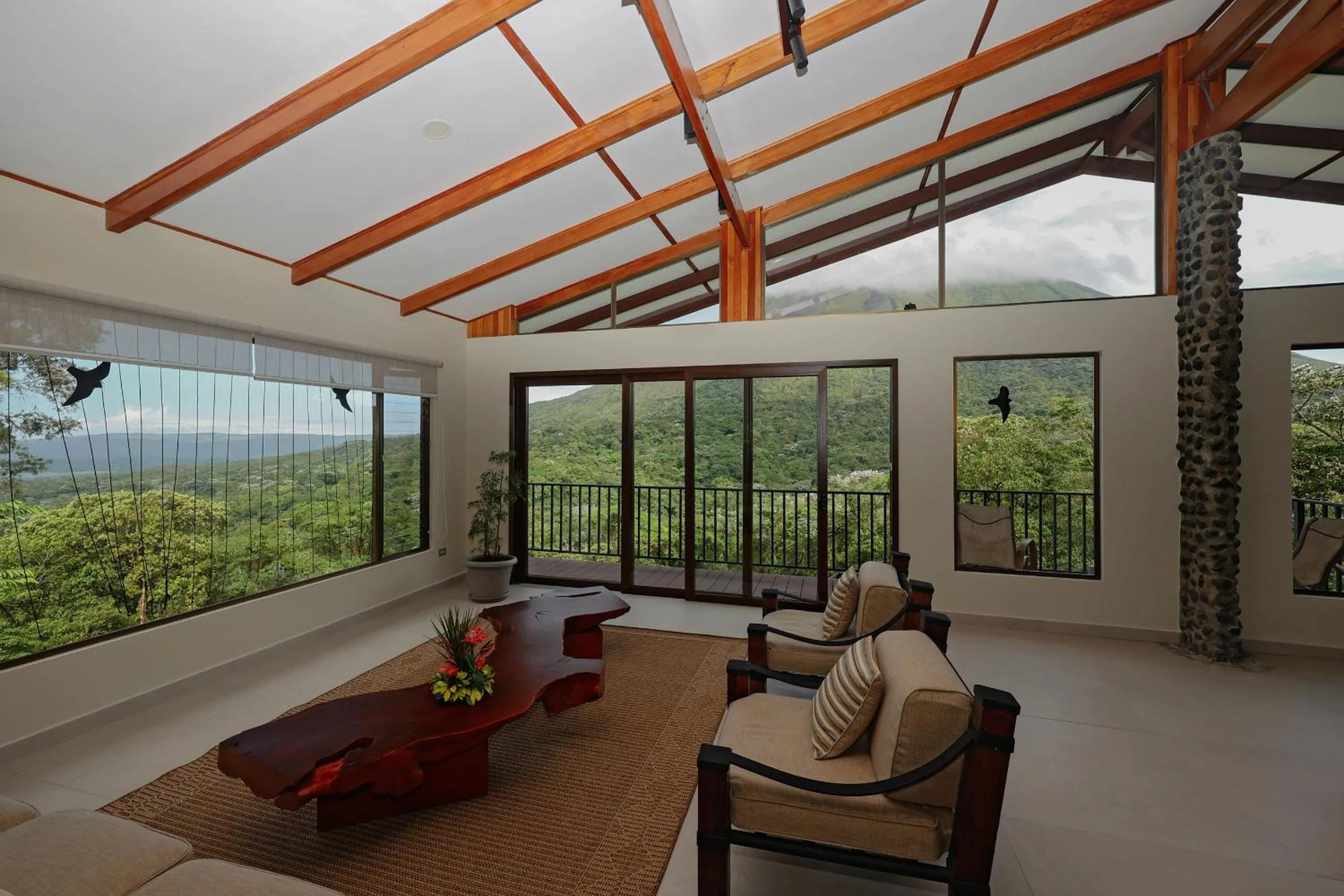 Living room in Arenal Observatory Lodge & Trails