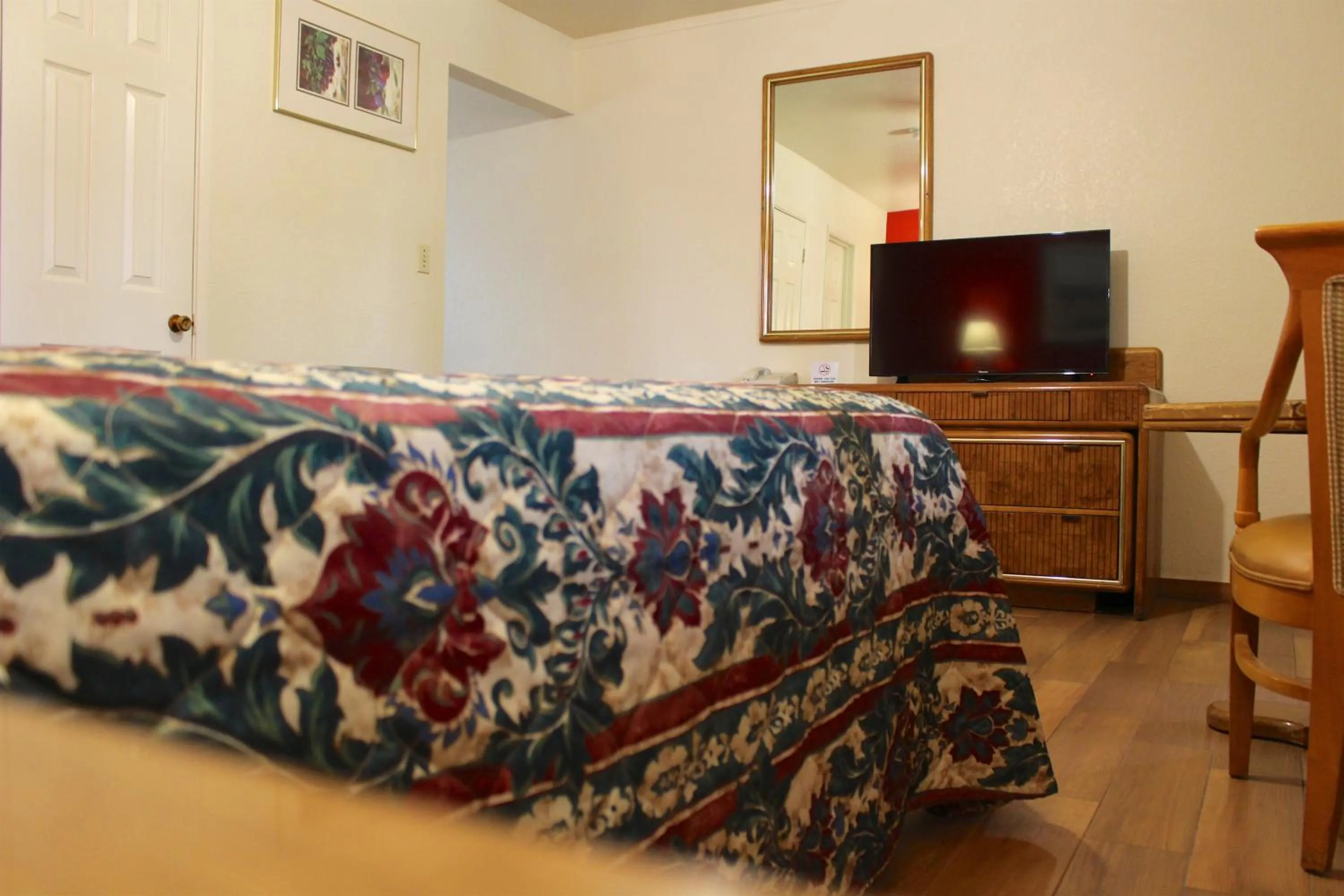 Bed in Starlite Motel