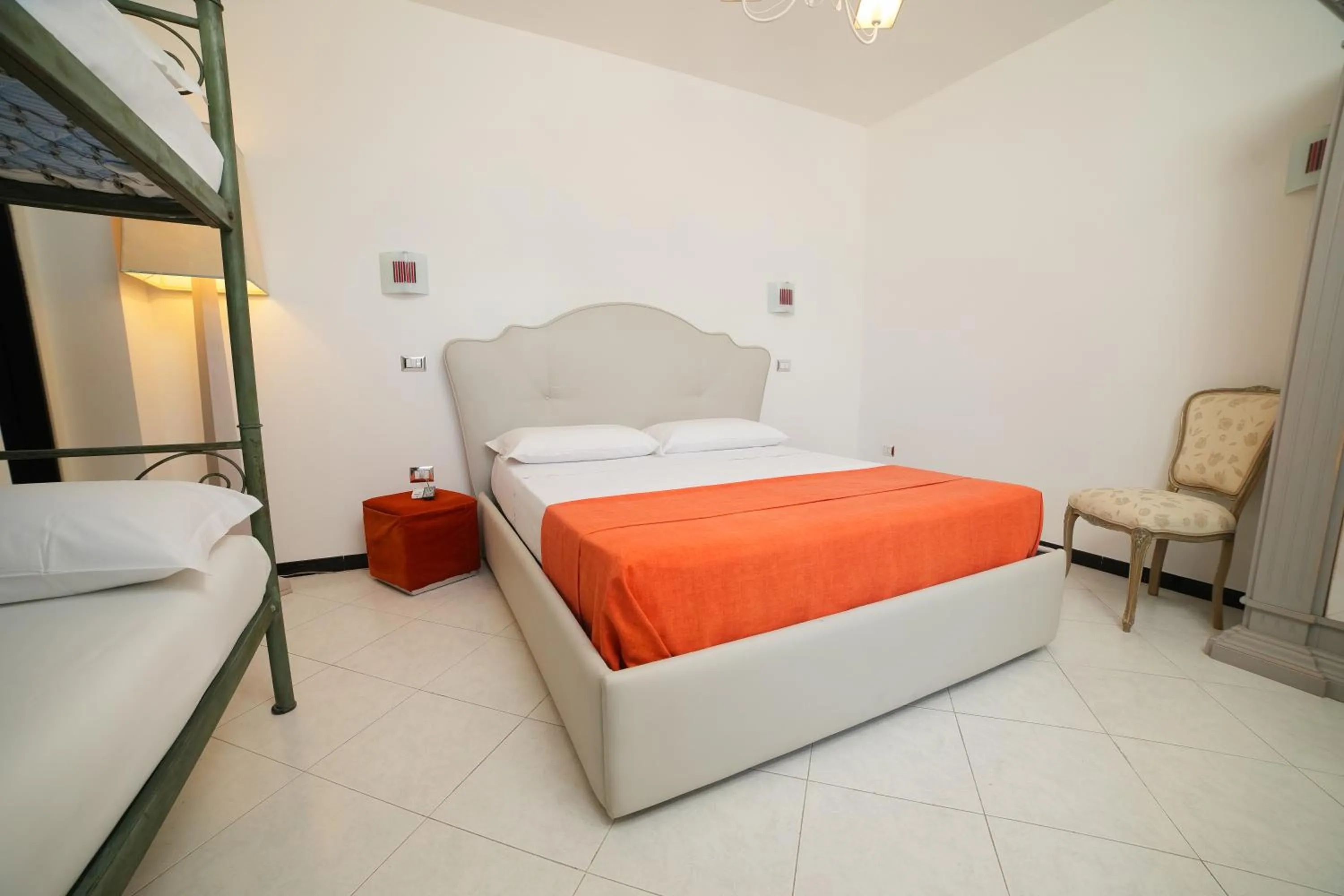 Bedroom, Bed in Villa Miramare