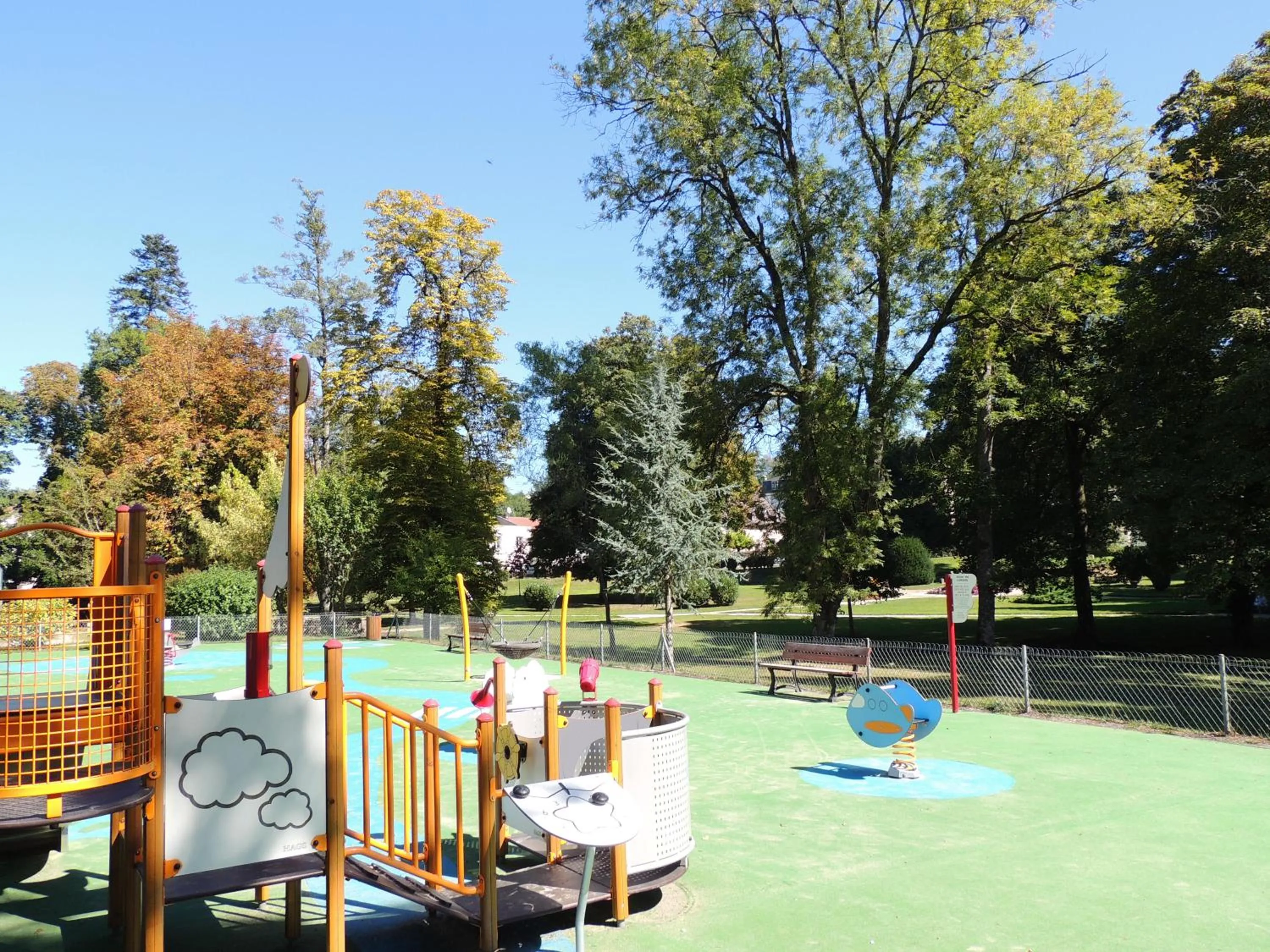 Off site in HOTEL CERISE - LES SOURCES Luxeuil-les-Bains