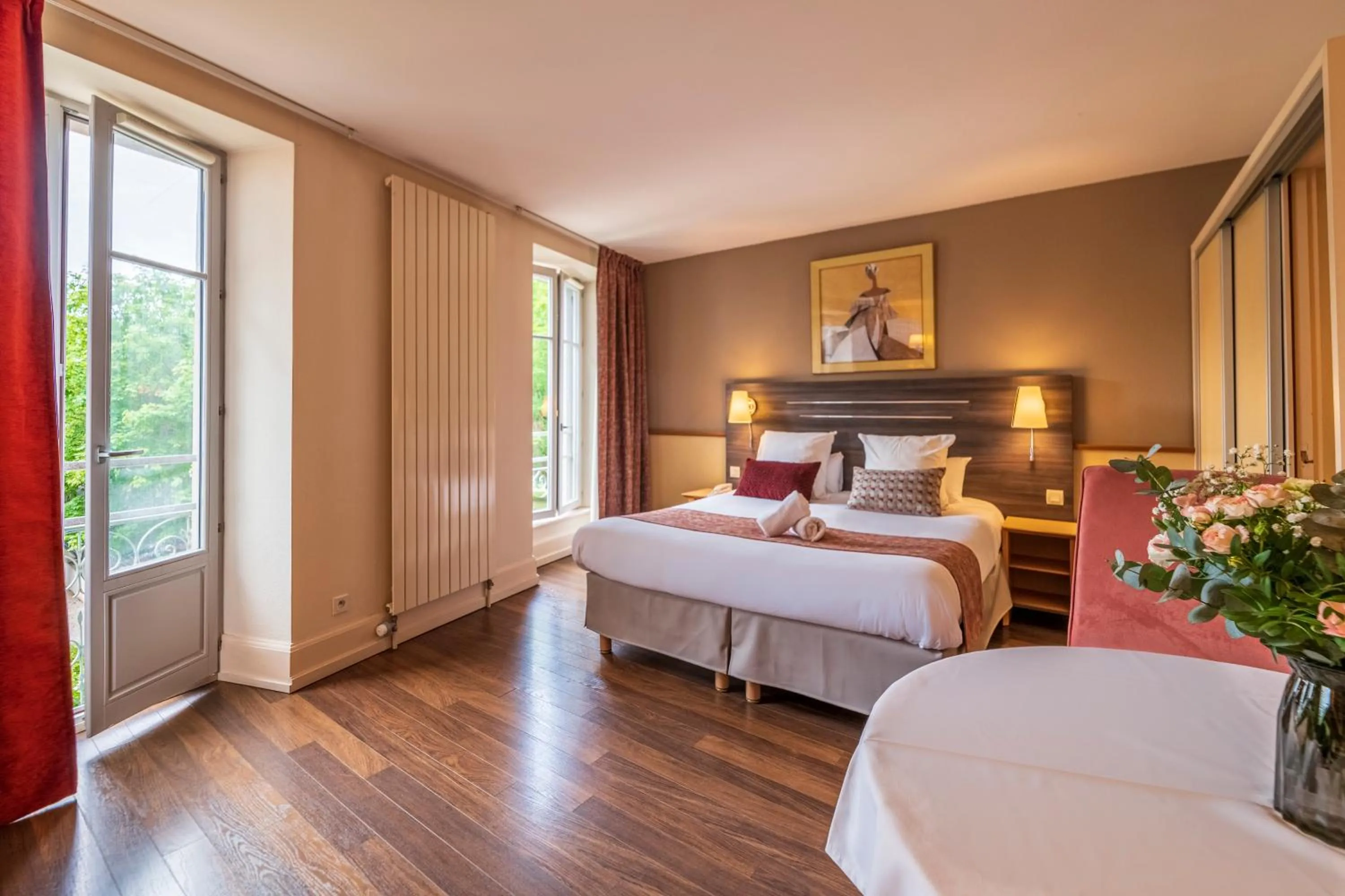 Bedroom, Bed in HOTEL CERISE - LES SOURCES Luxeuil-les-Bains