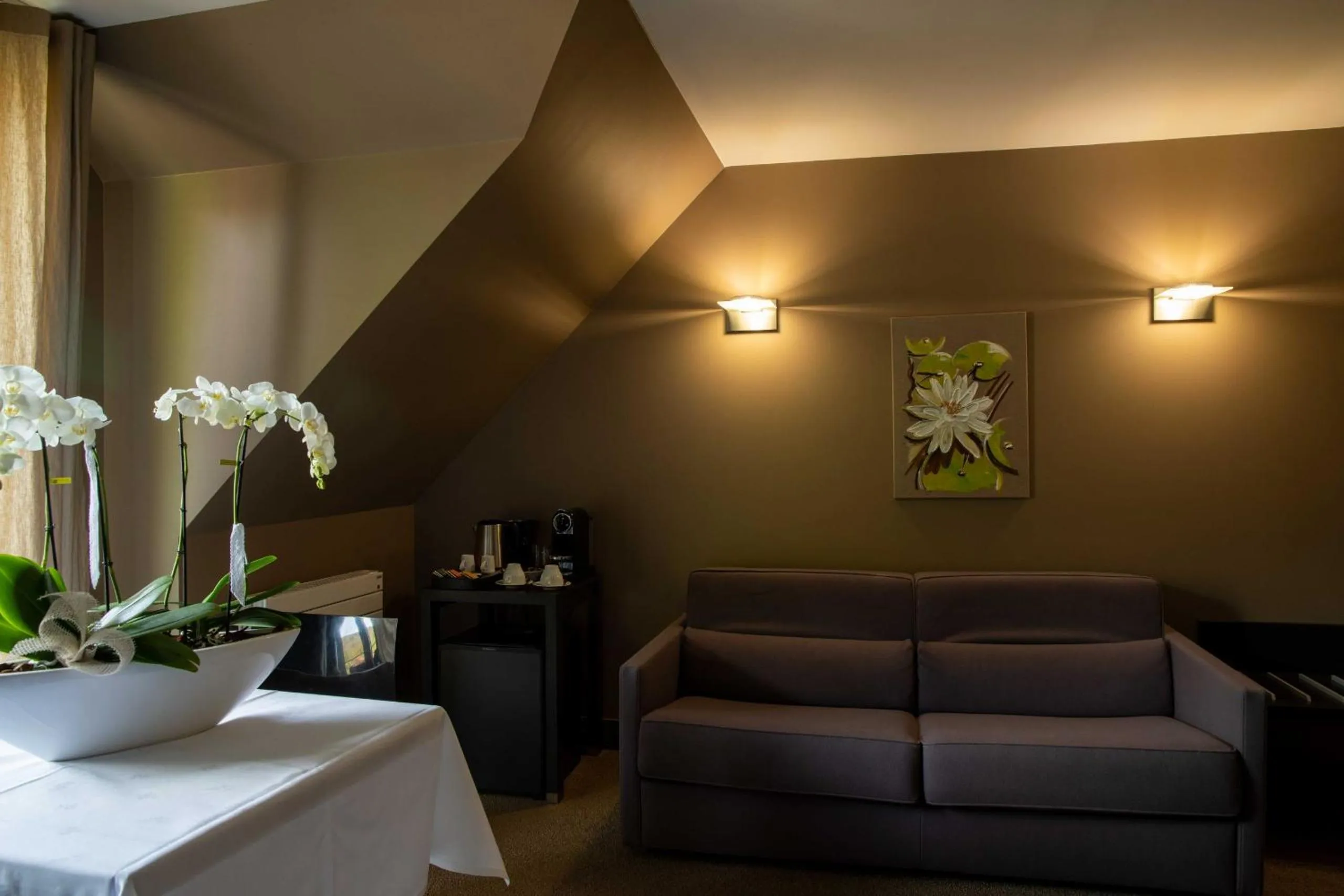 Bedroom in Hotel Du Lac