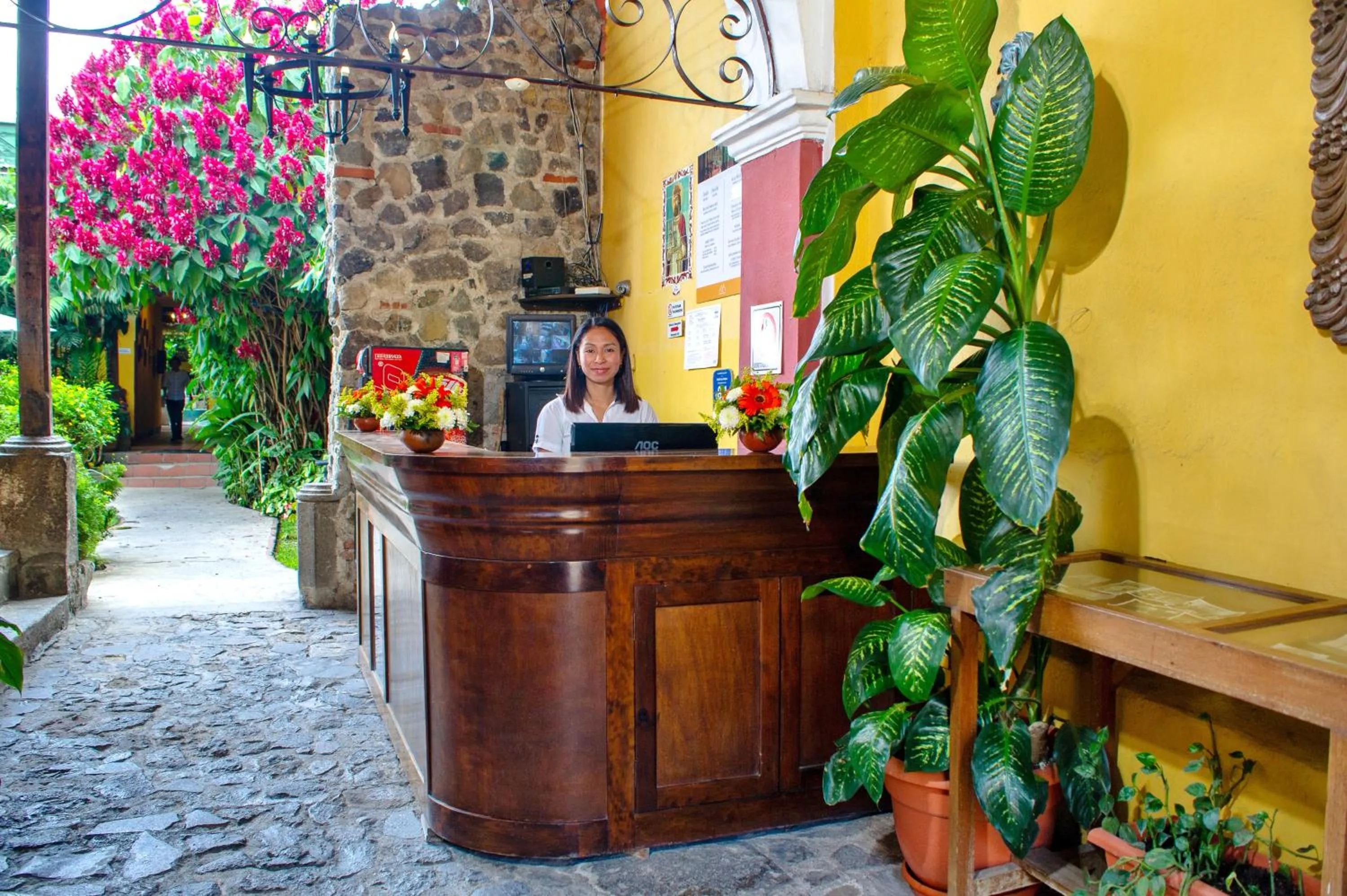Lobby or reception in Hotel Casa Antigua by AHS