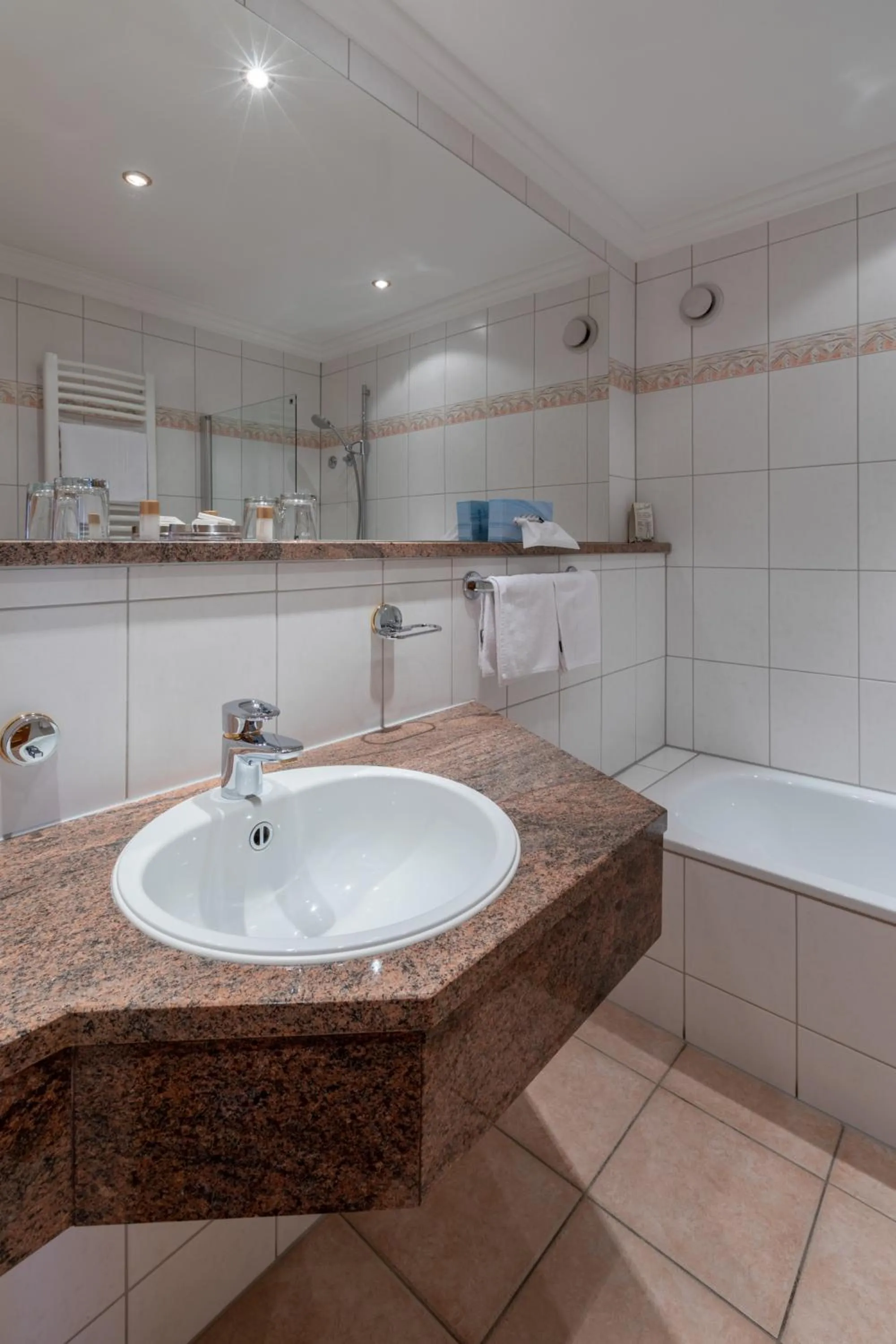 Bathroom in Sackmann Wanderhotel