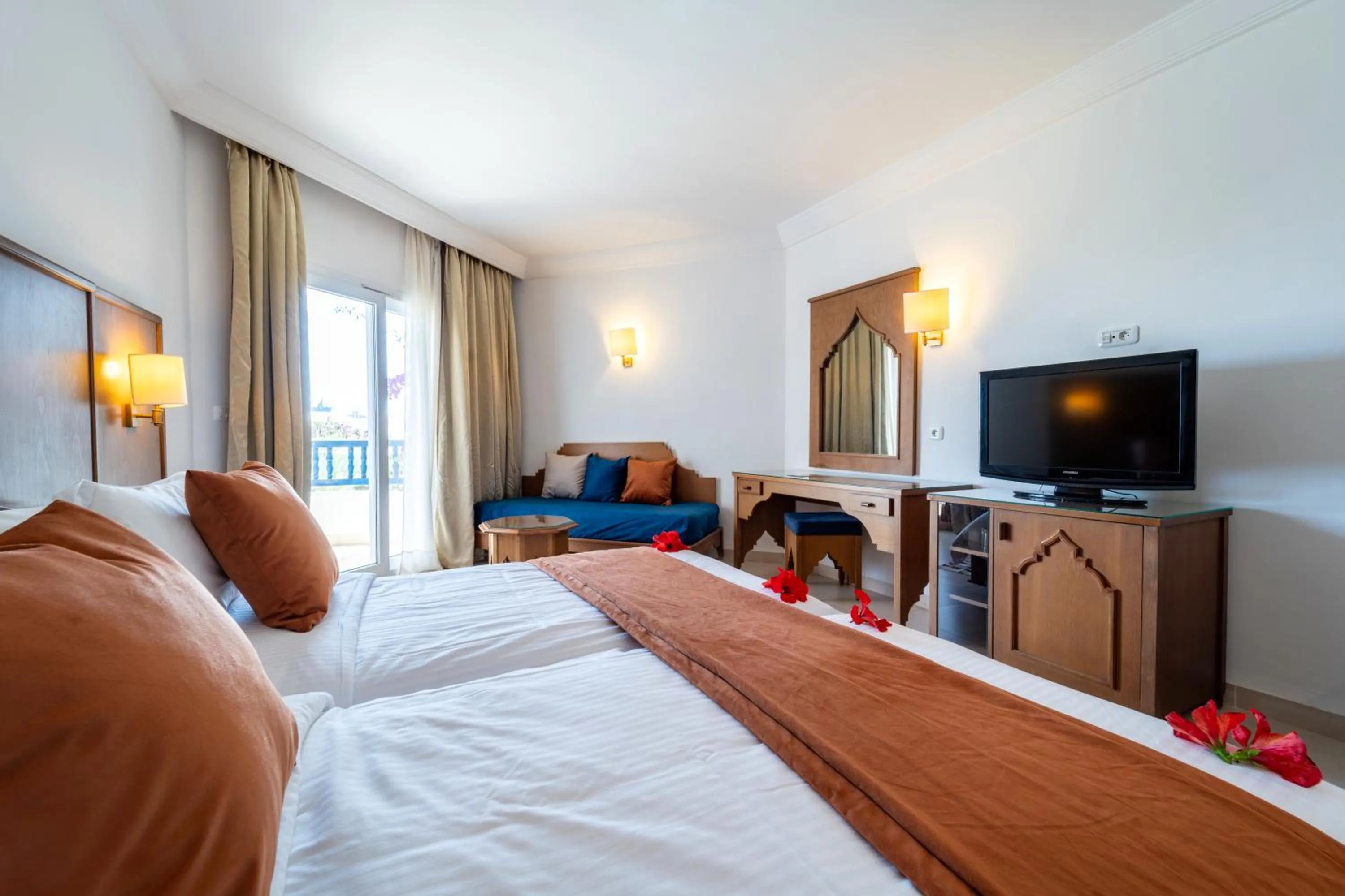 Bed in Eden Yasmine Resort & Spa