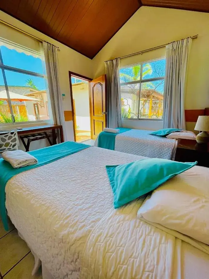 Superior Double Room in Hotel Coral Blanco with high speed internet Starlink and Galapagos Tour Operator Superior Double Room in Hotel Coral Blanco with high speed internet Starlink and Galapagos Tour Operator