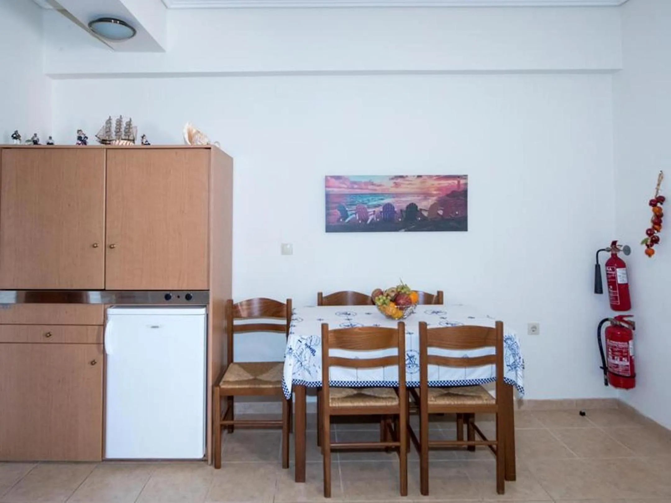 Restaurant/places to eat in Manoleas Villas - Apartment 6