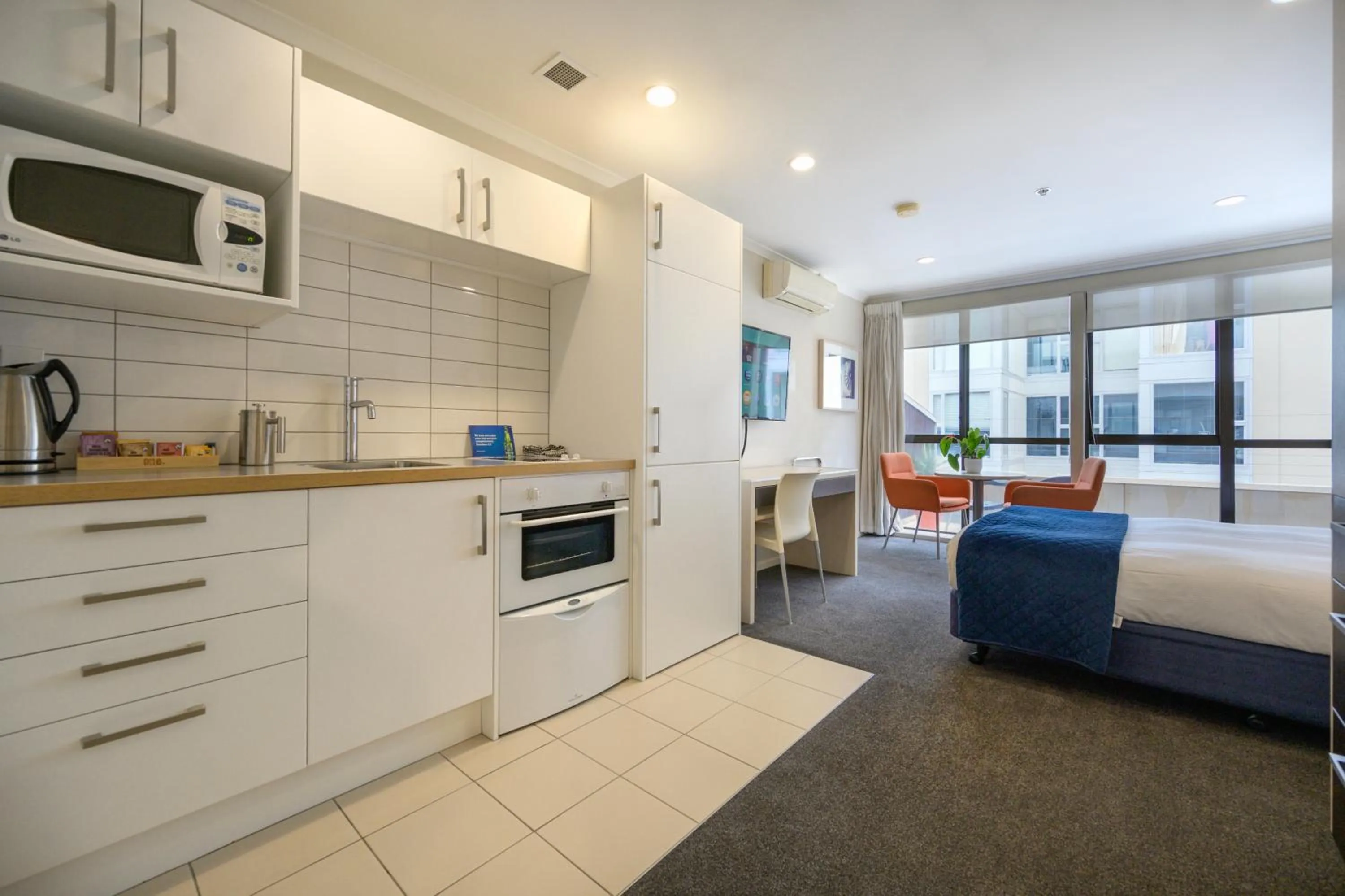 Kitchen or kitchenette in U Residence Hotel, Signature Collection by BW