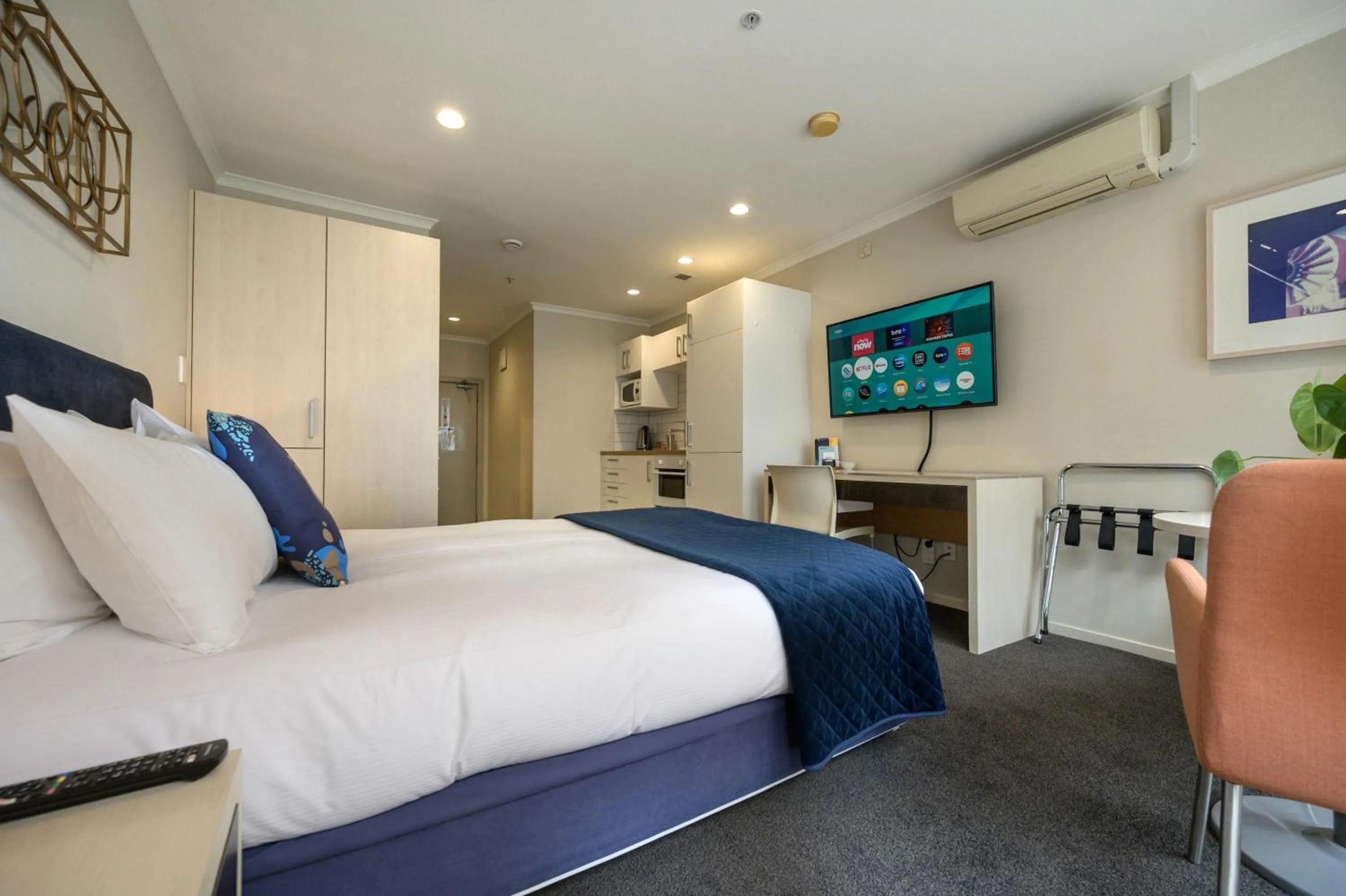 TV and multimedia, Bed in U Residence Hotel, Signature Collection by BW