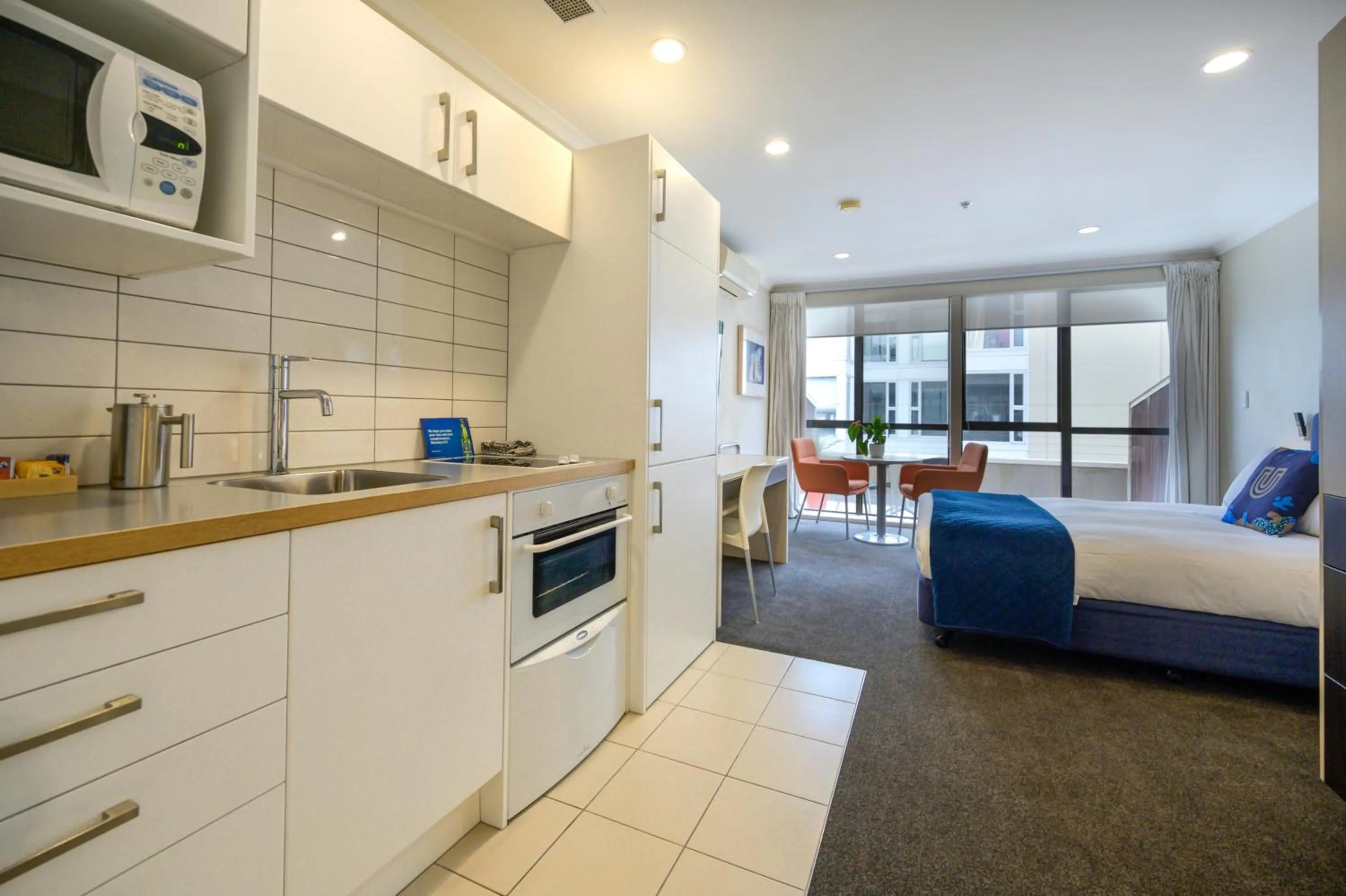 Kitchen or kitchenette, Bed in U Residence Hotel, Signature Collection by BW