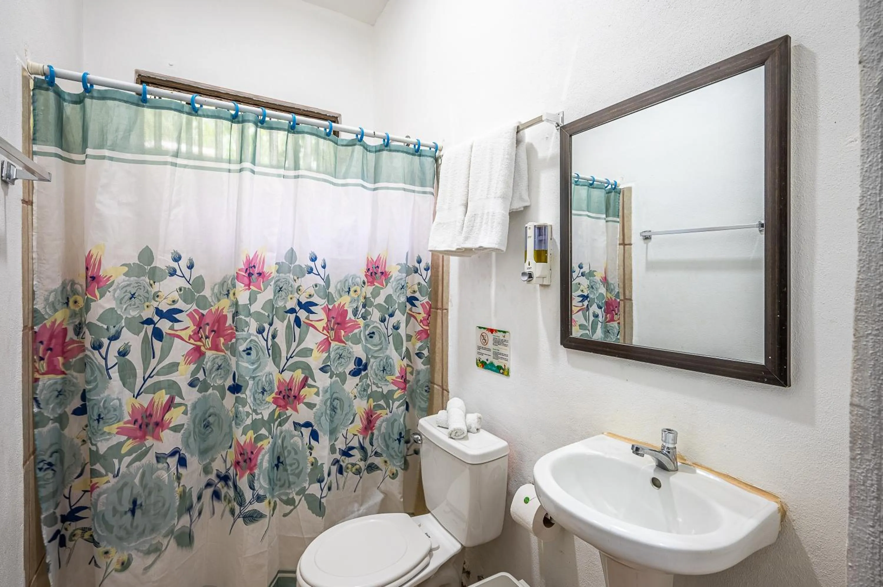 Bathroom in Jaco Lodge Quiet Place