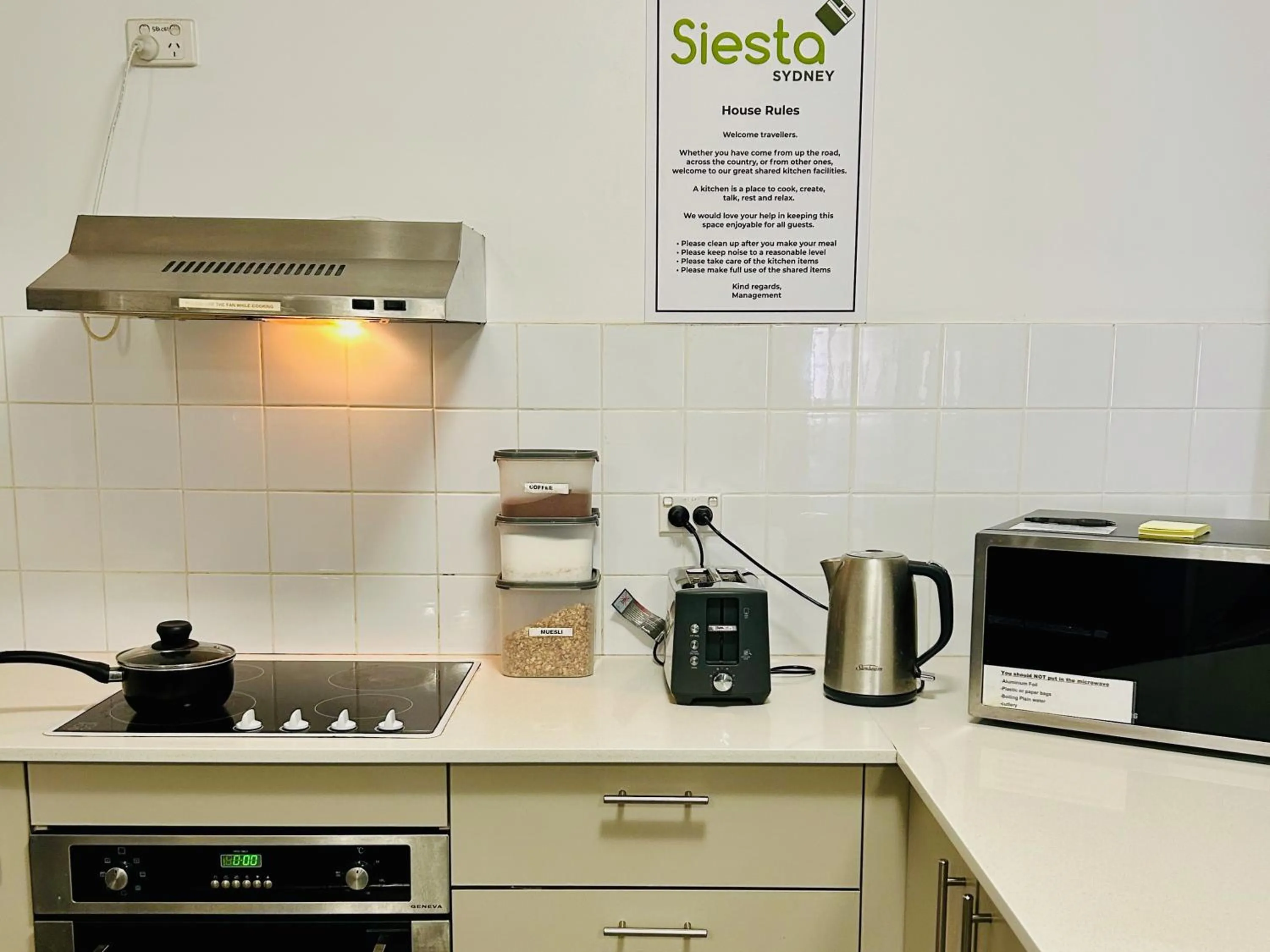 Communal kitchen in Siesta Sydney