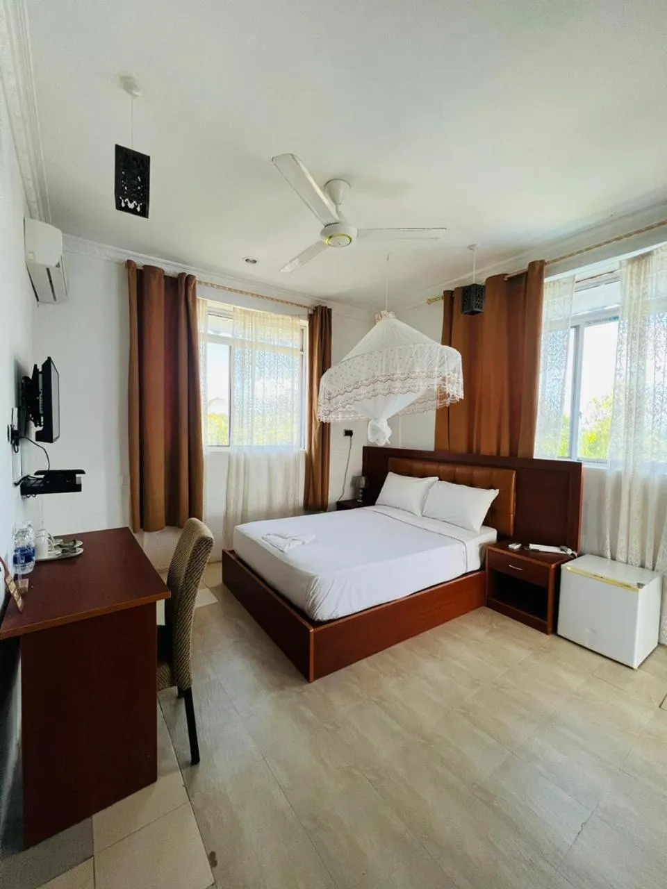 Photo of the whole room in Boshowa Villas