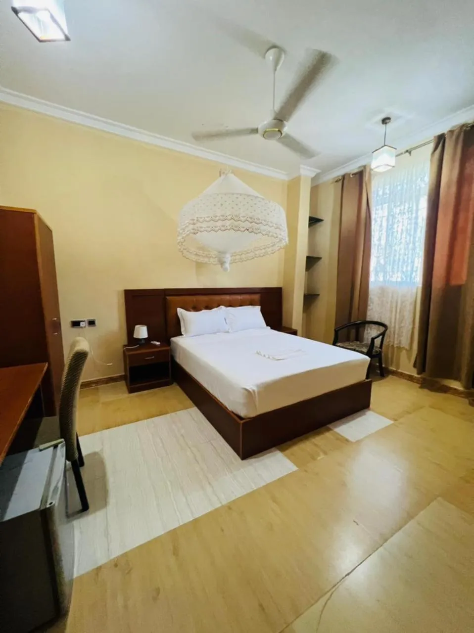 Photo of the whole room in Boshowa Villas