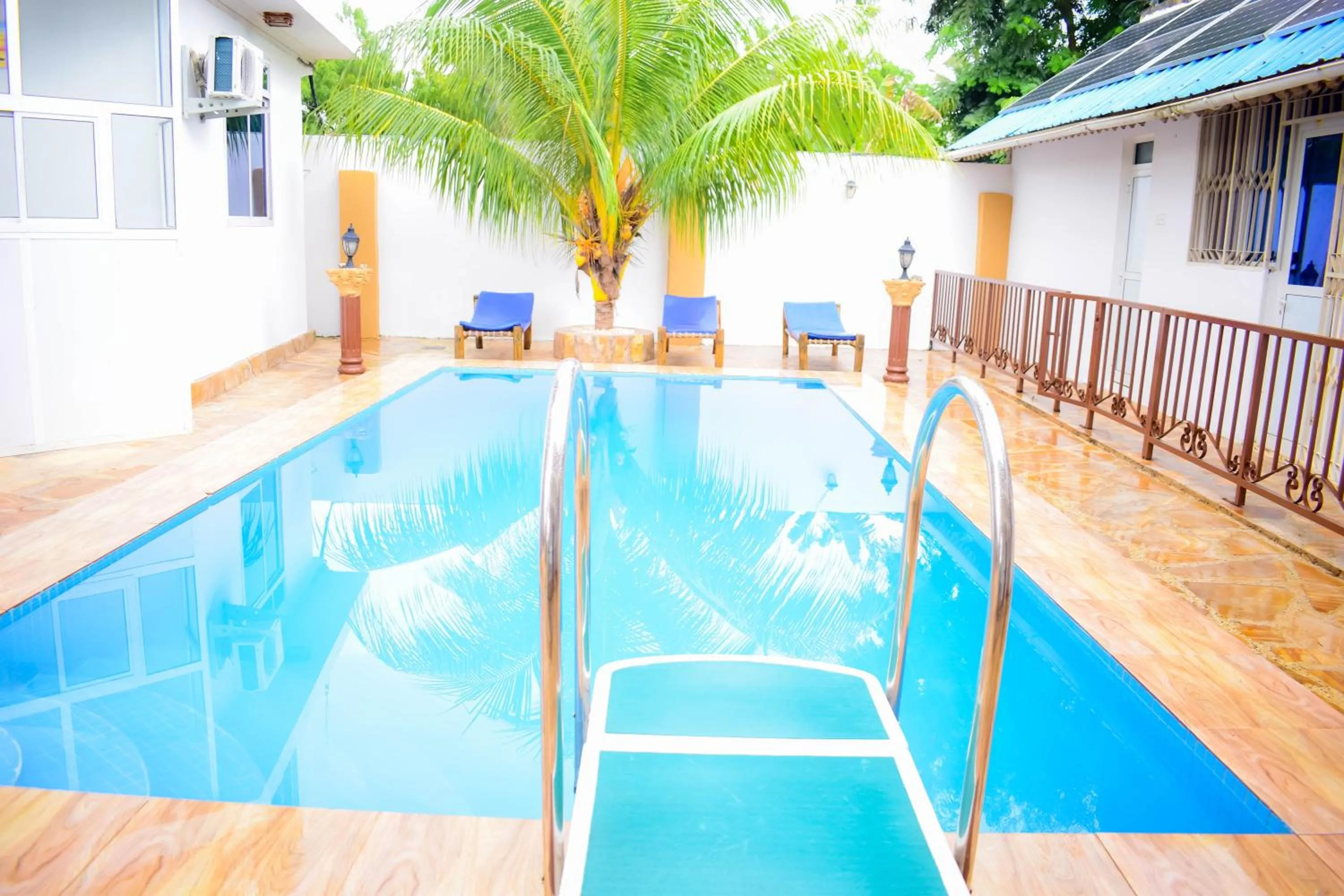Pool view in Boshowa Villas