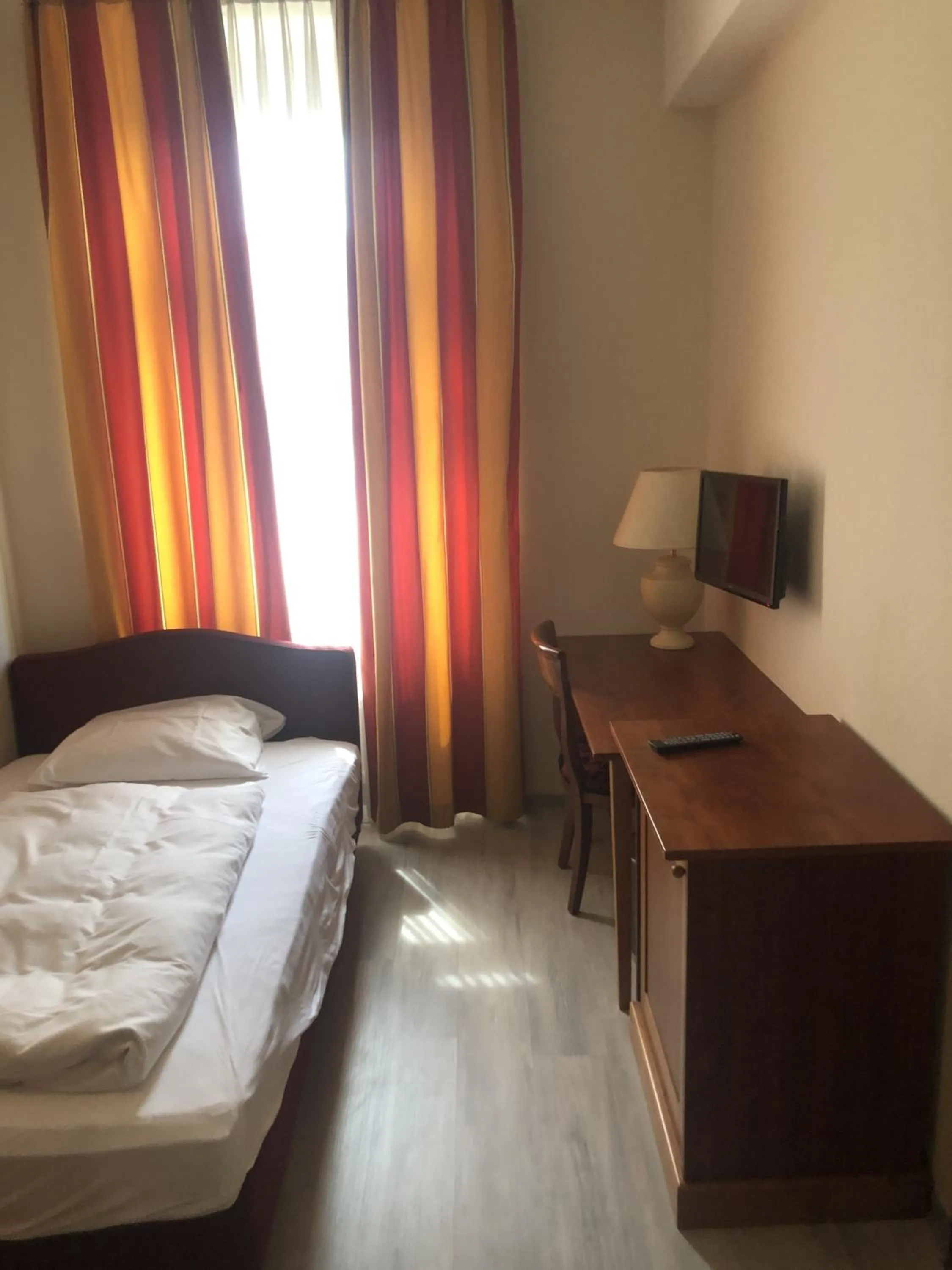 TV and multimedia, TV/Entertainment Center in Hotel-Events Adlerpalast