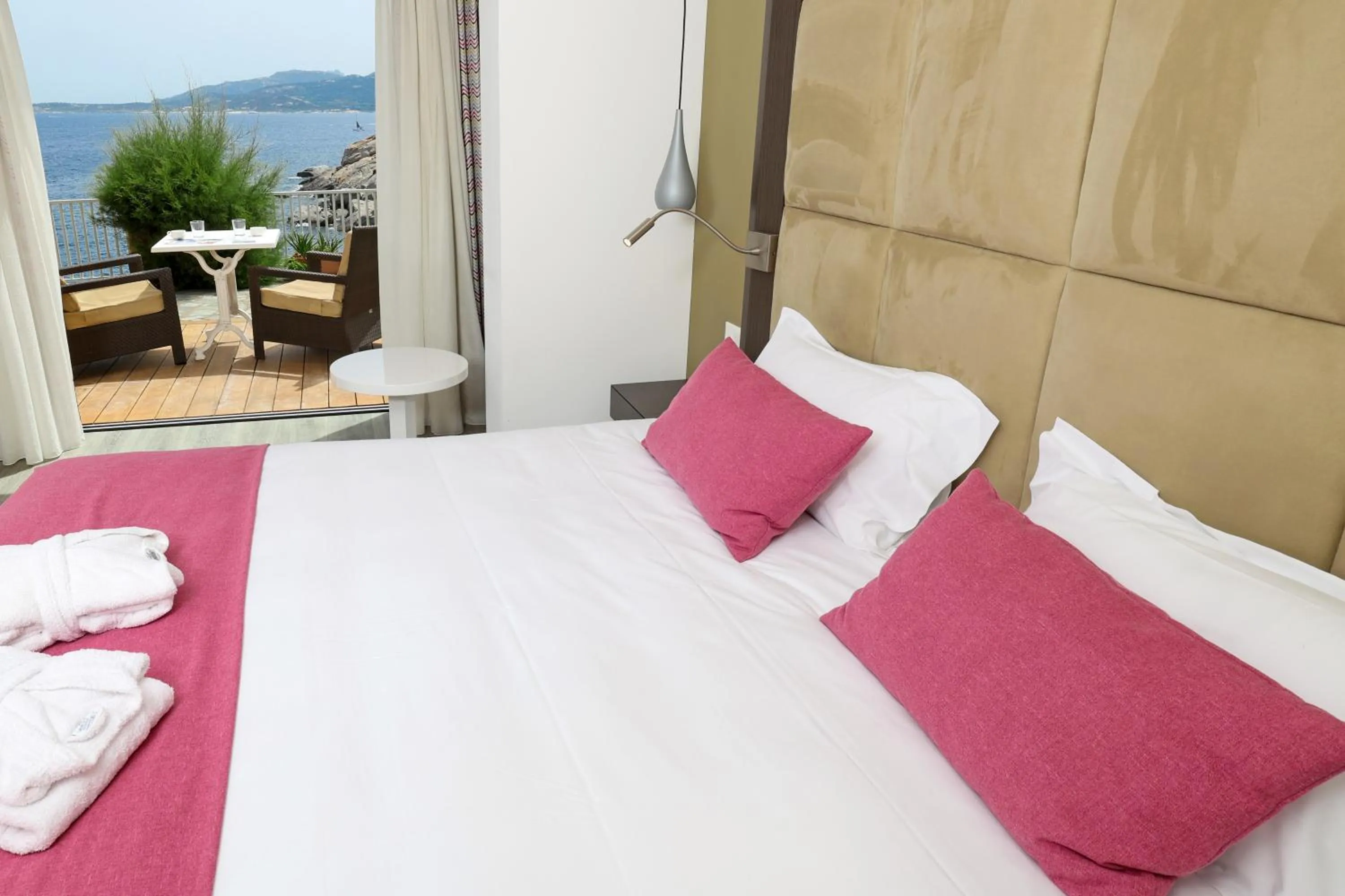 Photo of the whole room in Hotel Saint Christophe