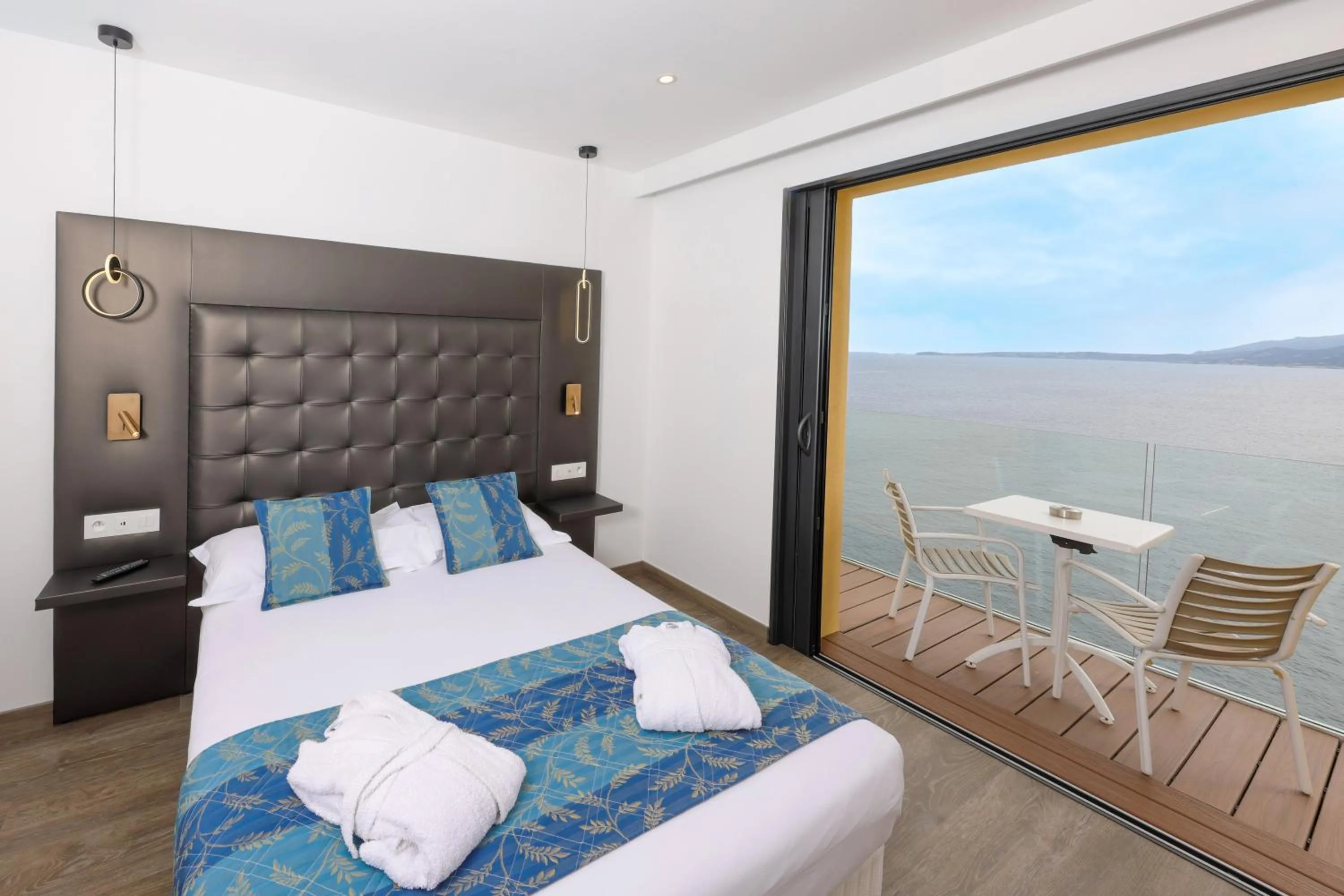 Photo of the whole room in Hotel Saint Christophe