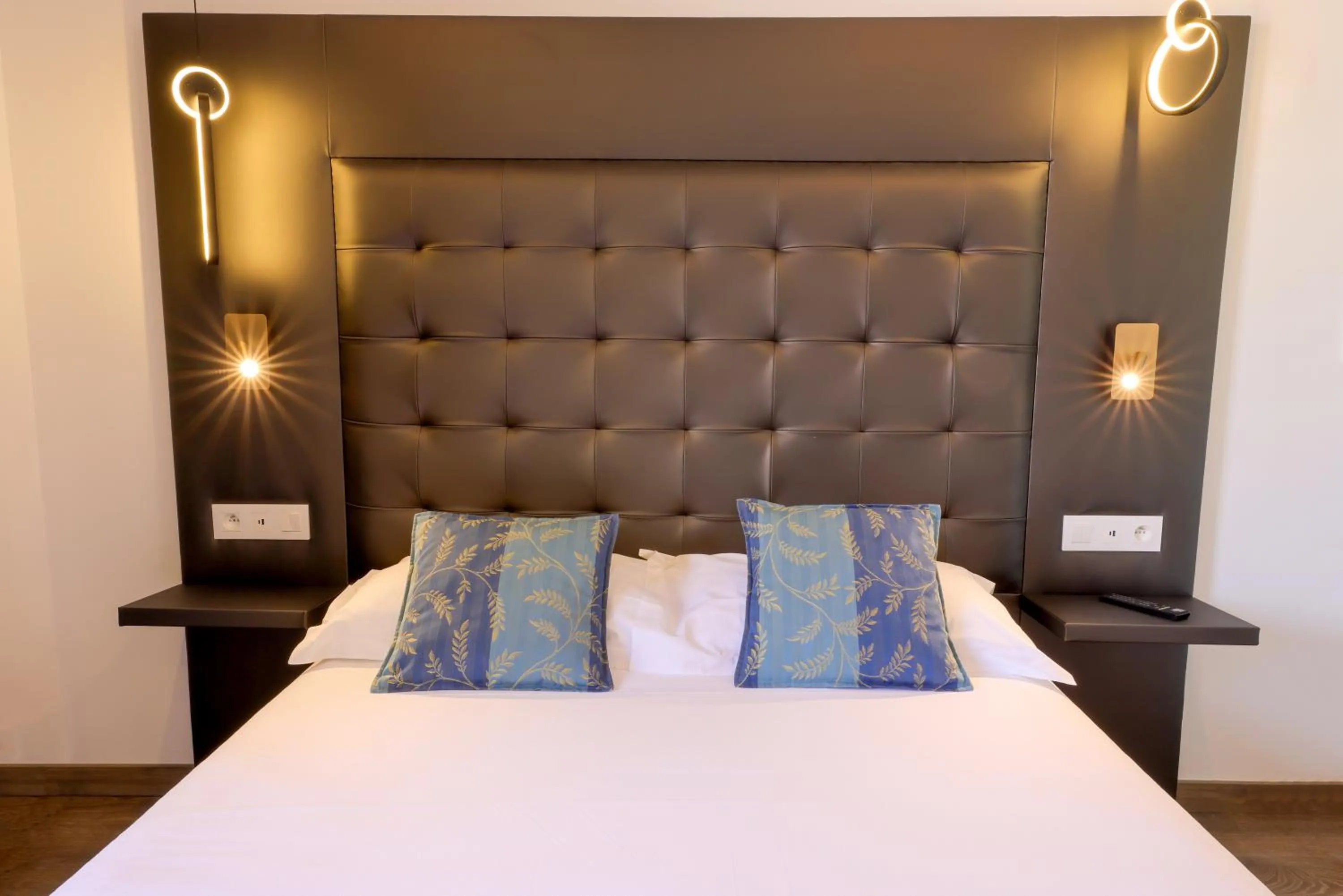 Bedroom in Hotel Saint Christophe