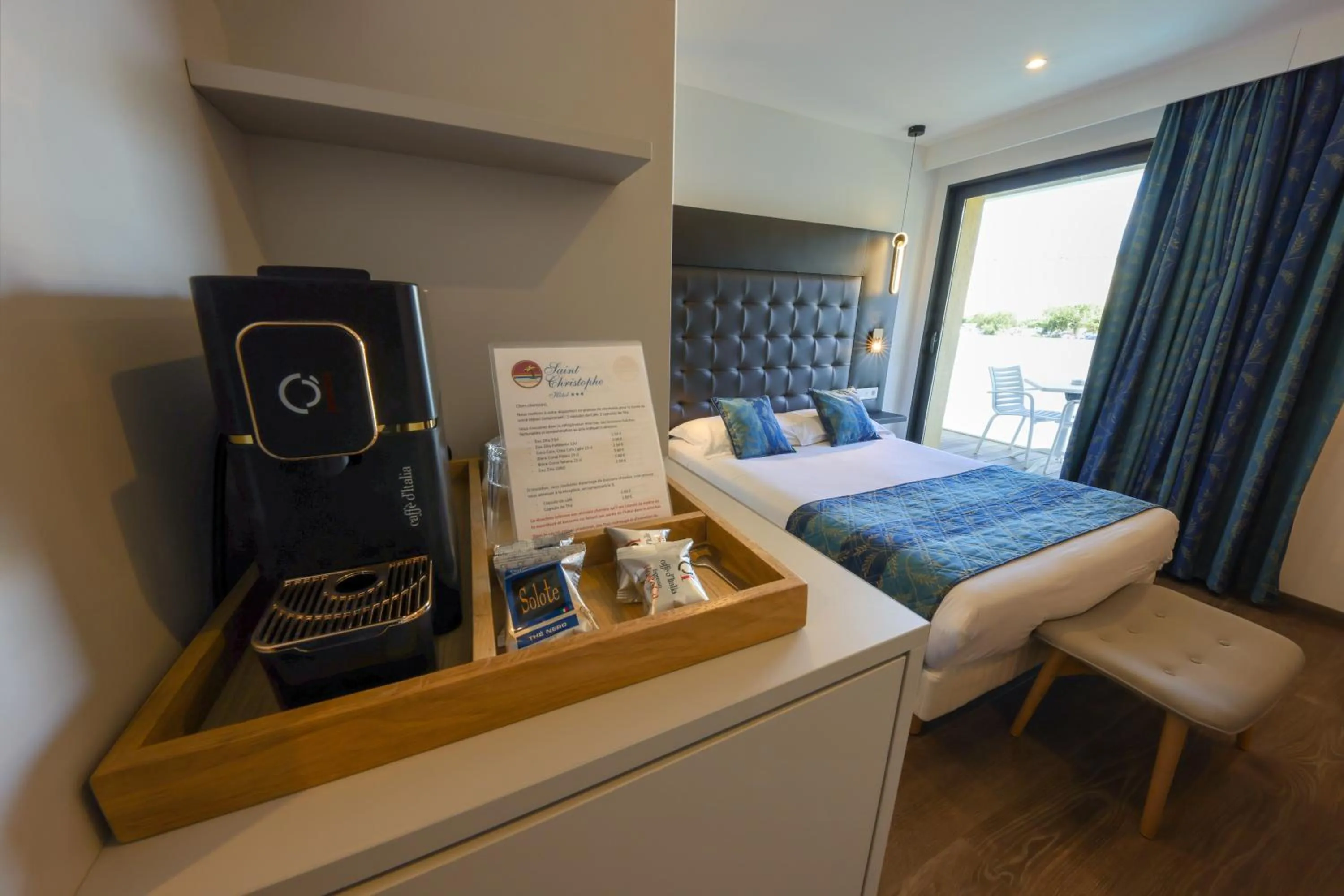 Coffee/tea facilities in Hotel Saint Christophe