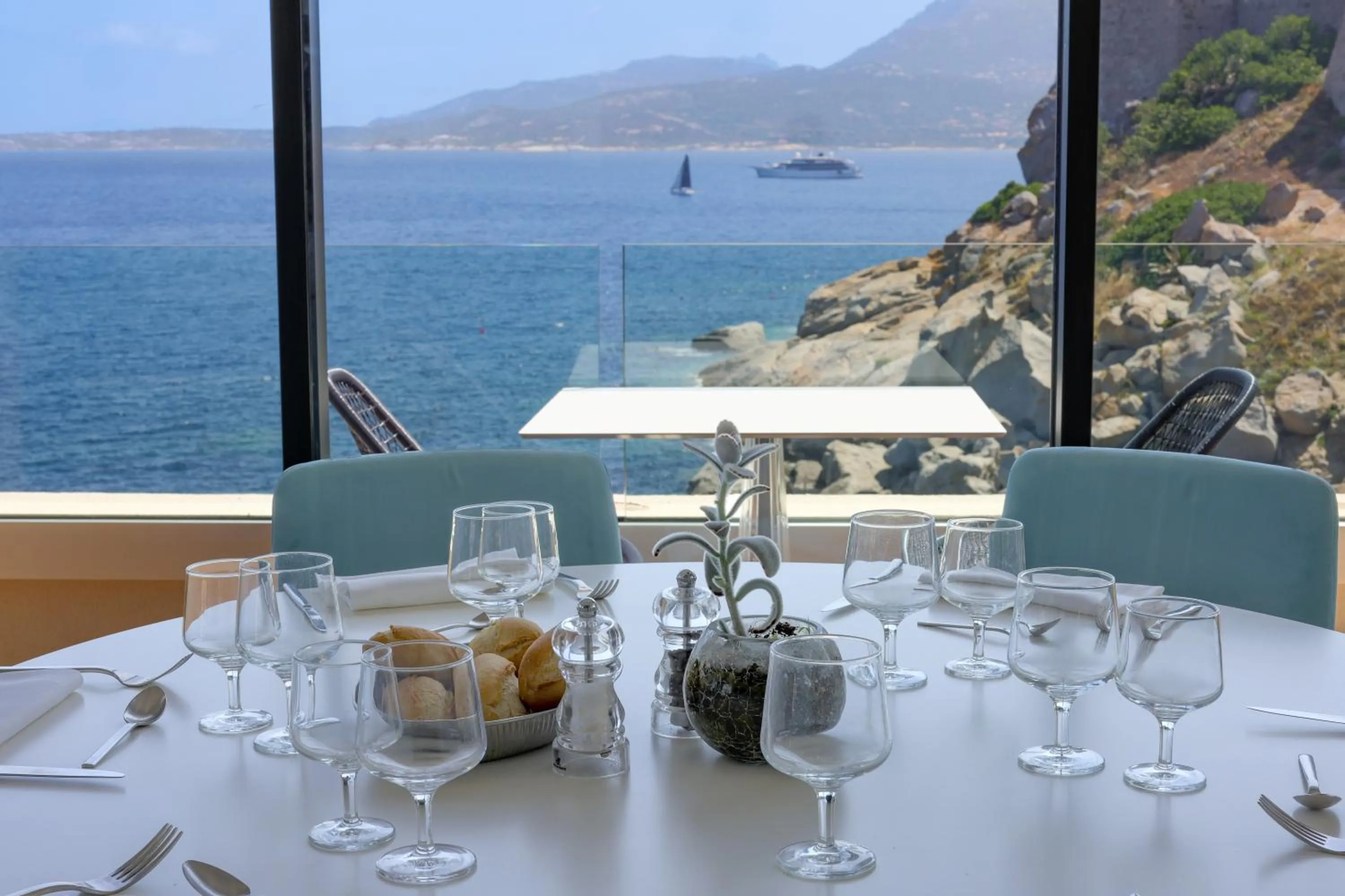 Restaurant/places to eat in Hotel Saint Christophe