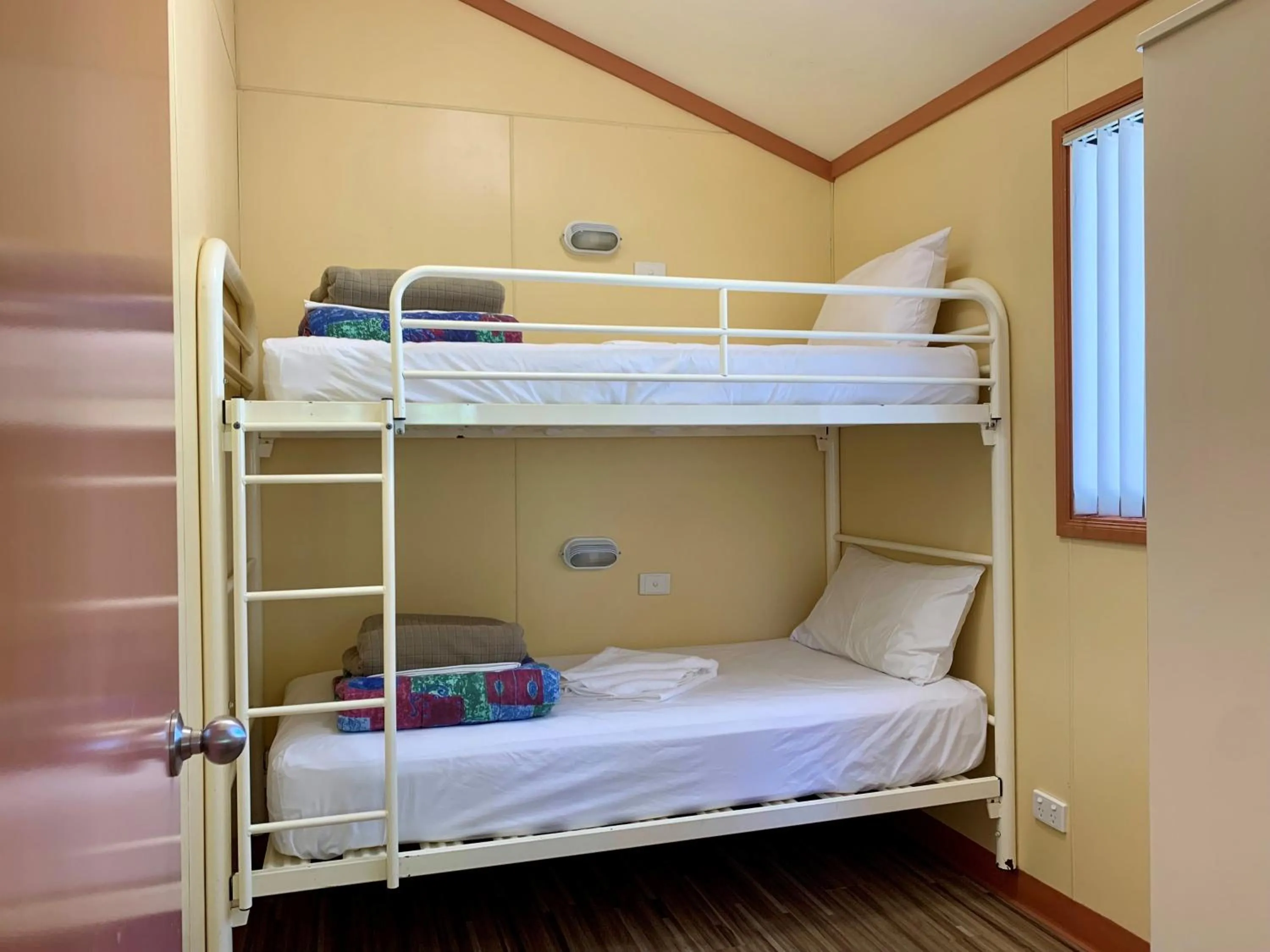 Bed in Riverview Tourist Park