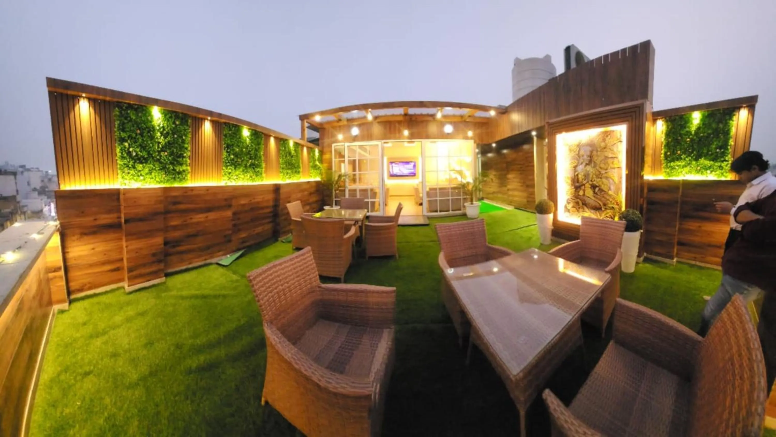 Restaurant/places to eat in Hotel Gold Palace - 03 Mins Walk From New Delhi Railway Station