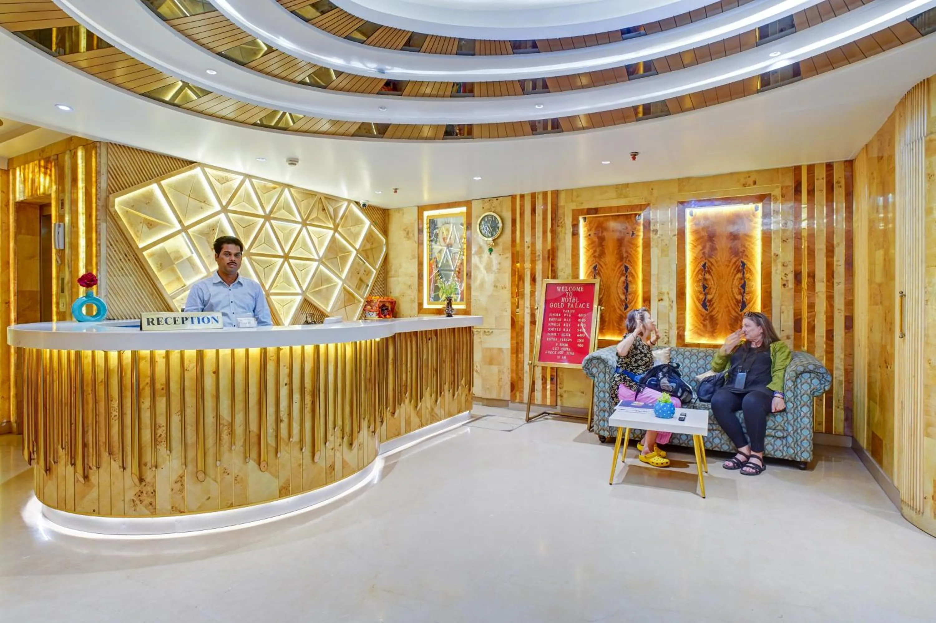Staff in Hotel Gold Palace - 03 Mins Walk From New Delhi Railway Station