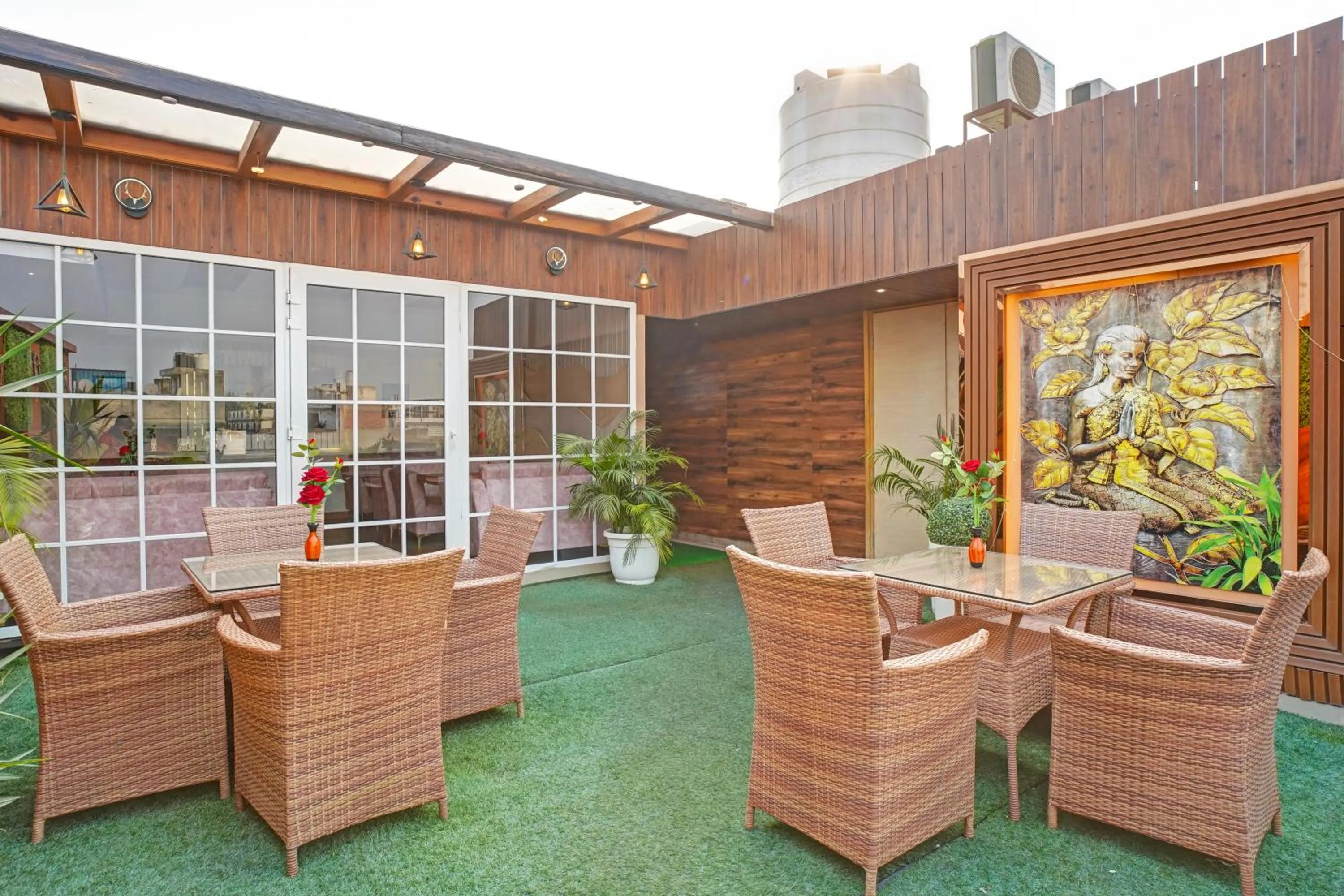 Patio in Hotel Gold Palace - 03 Mins Walk From New Delhi Railway Station