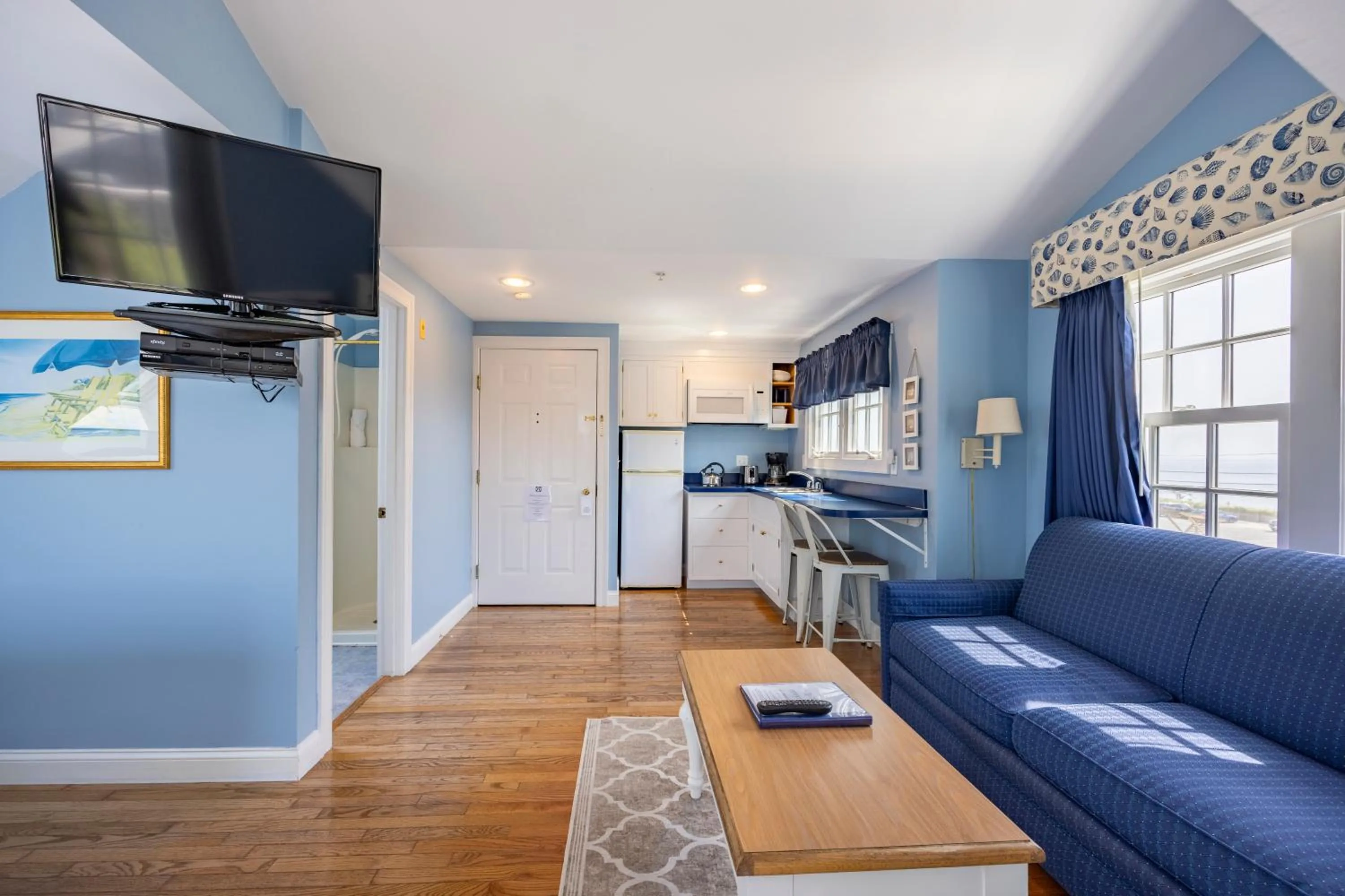 TV and multimedia in Beachside Village Resort