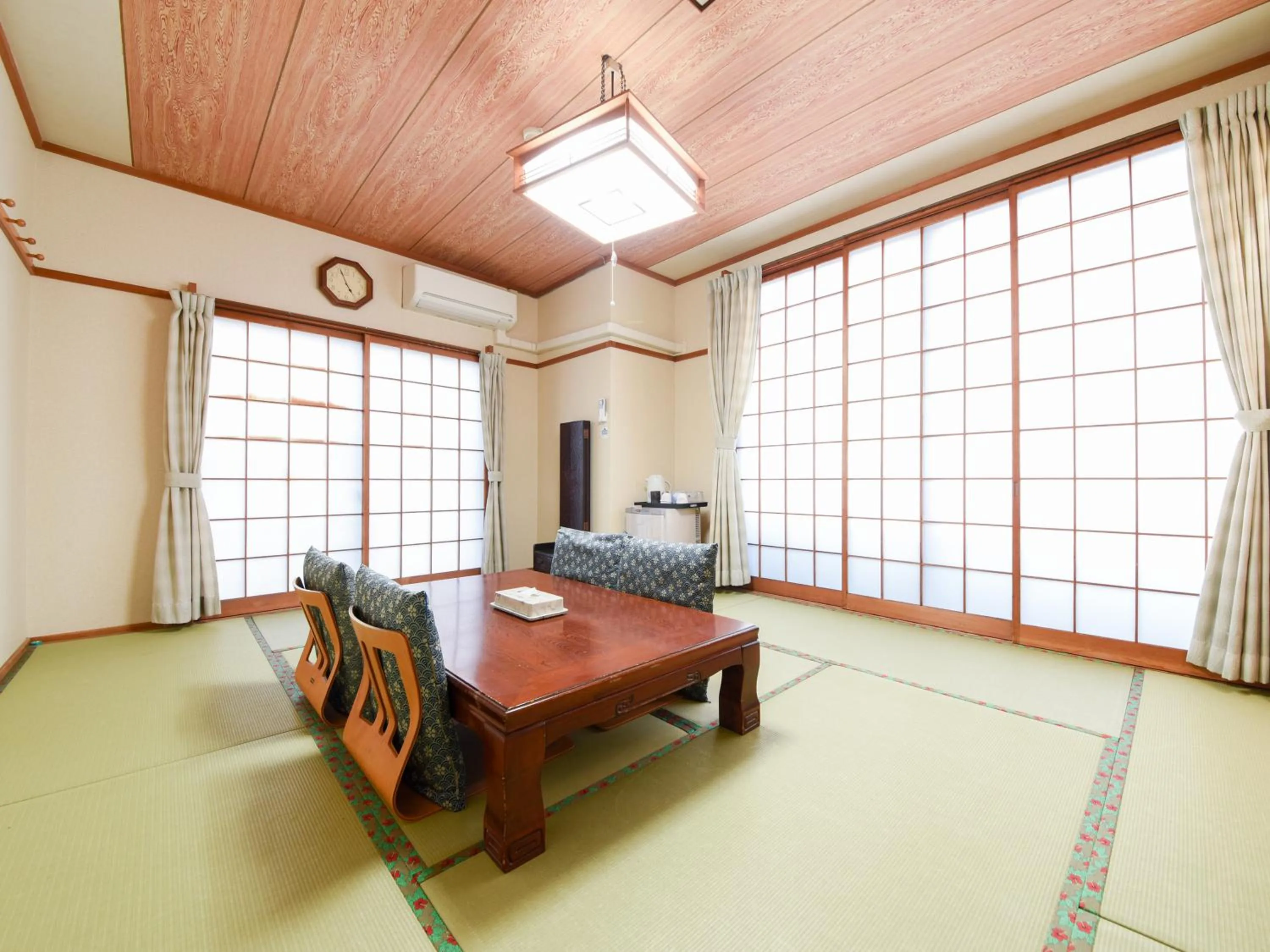 Photo of the whole room in Tanegashima Araki Hotel